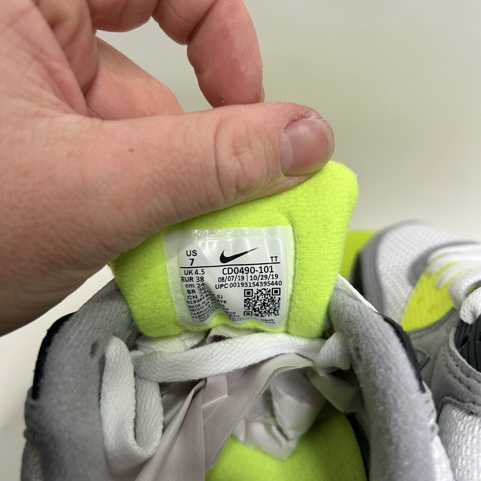 Nike Nike Shoes Air Max 90 WMNS “Lime Green Volt” 2024 Size US 7 / IT 37 - 6 Thumbnail