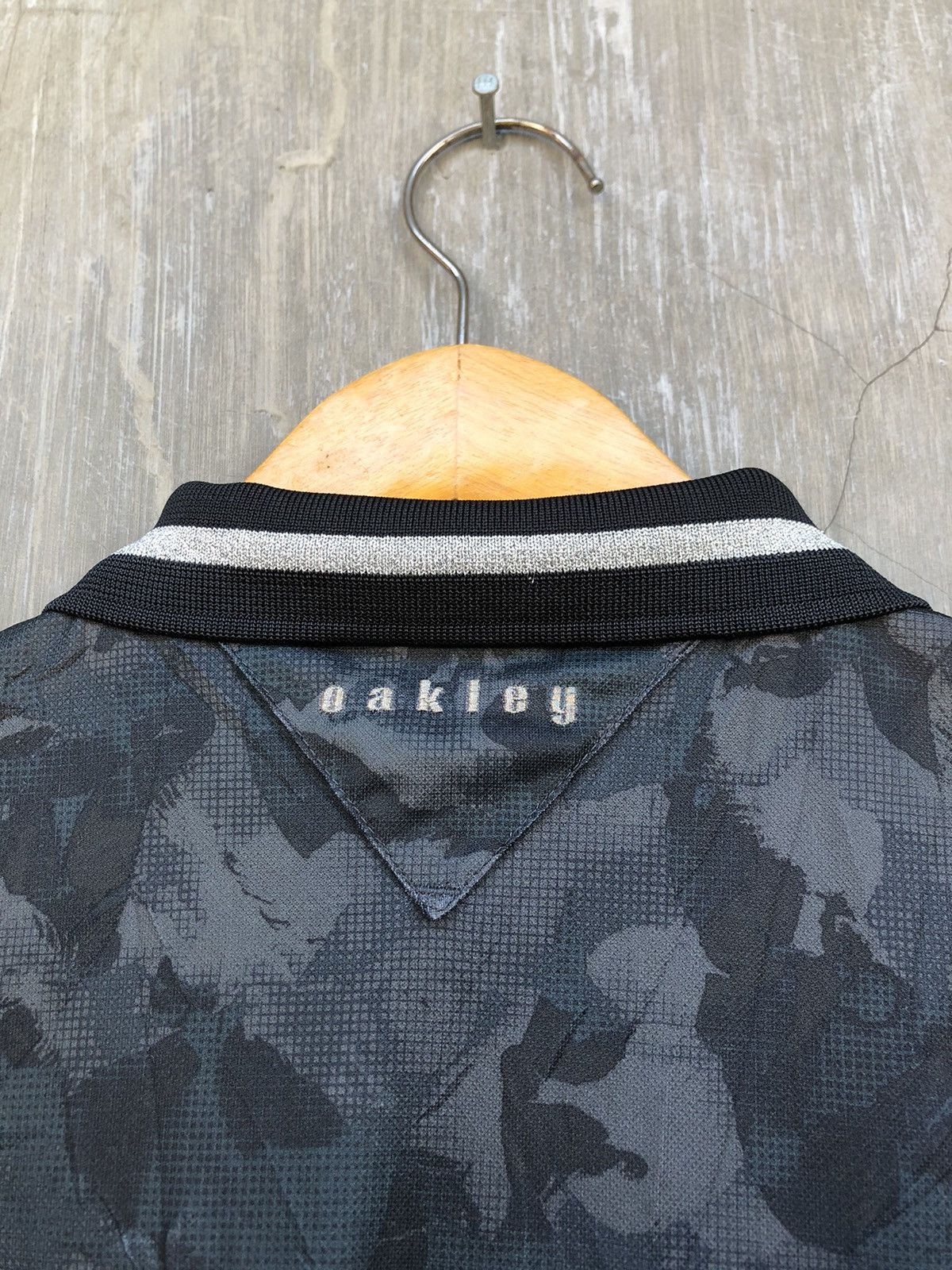 Oakley × Vintage Oakley Sport Midi Dress Army Pattern Size M / US 6-8 / IT 42-44 - 11 Thumbnail