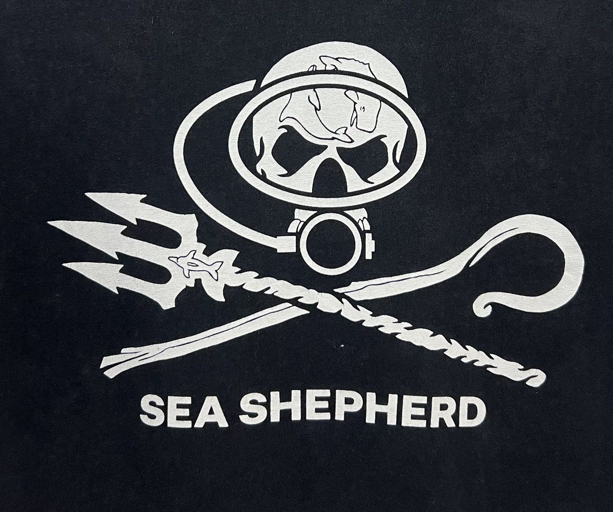 Vintage VINTAGE EARTH POSITIVE SEA SHEPHERD SHIRT Size US S / EU 44-46 / 1 - 3 Thumbnail