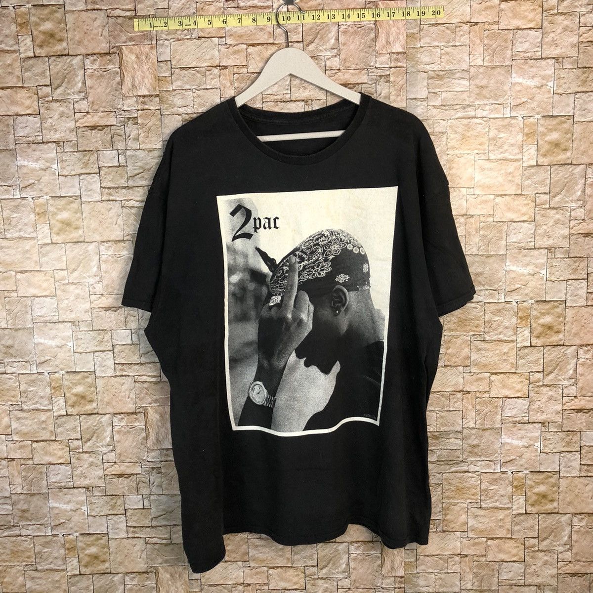 Band Tees 2 Pac Shakur American rapper legend Black T-Shirt #A283 Size US XL / EU 56 / 4 - 1 Thumbnail
