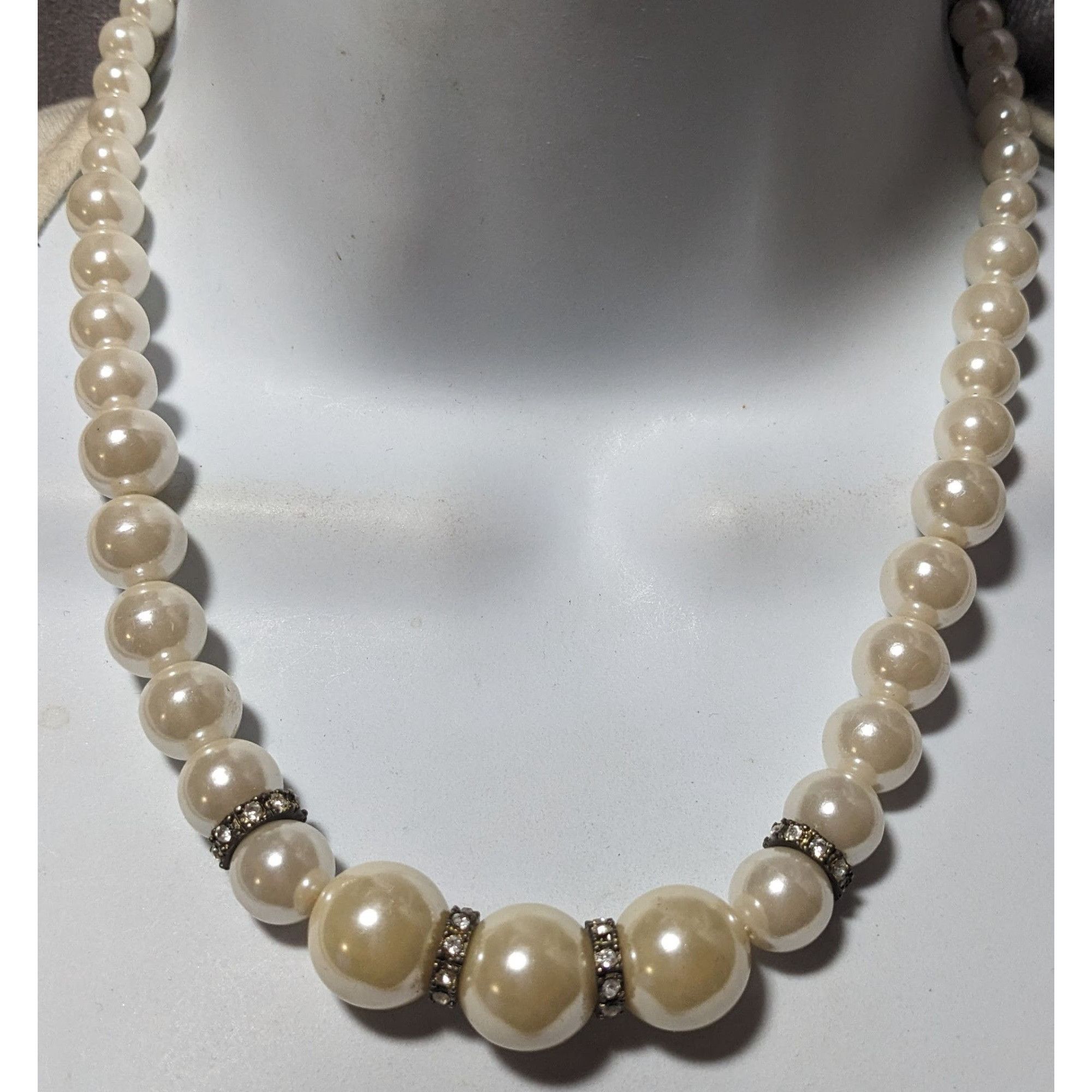 Other Graduated Faux Pearl Rhinestone Necklace Size ONE SIZE - 6 Thumbnail
