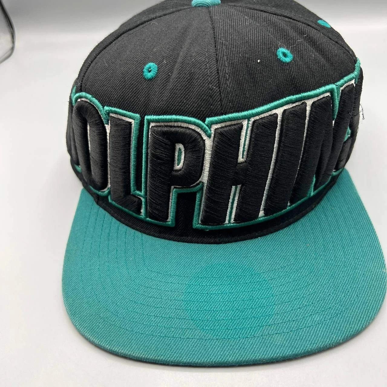 Mitchell & Ness Miami Dolphins Hat Men NFL Vintage Snap Back Cap Size ONE SIZE - 3 Thumbnail