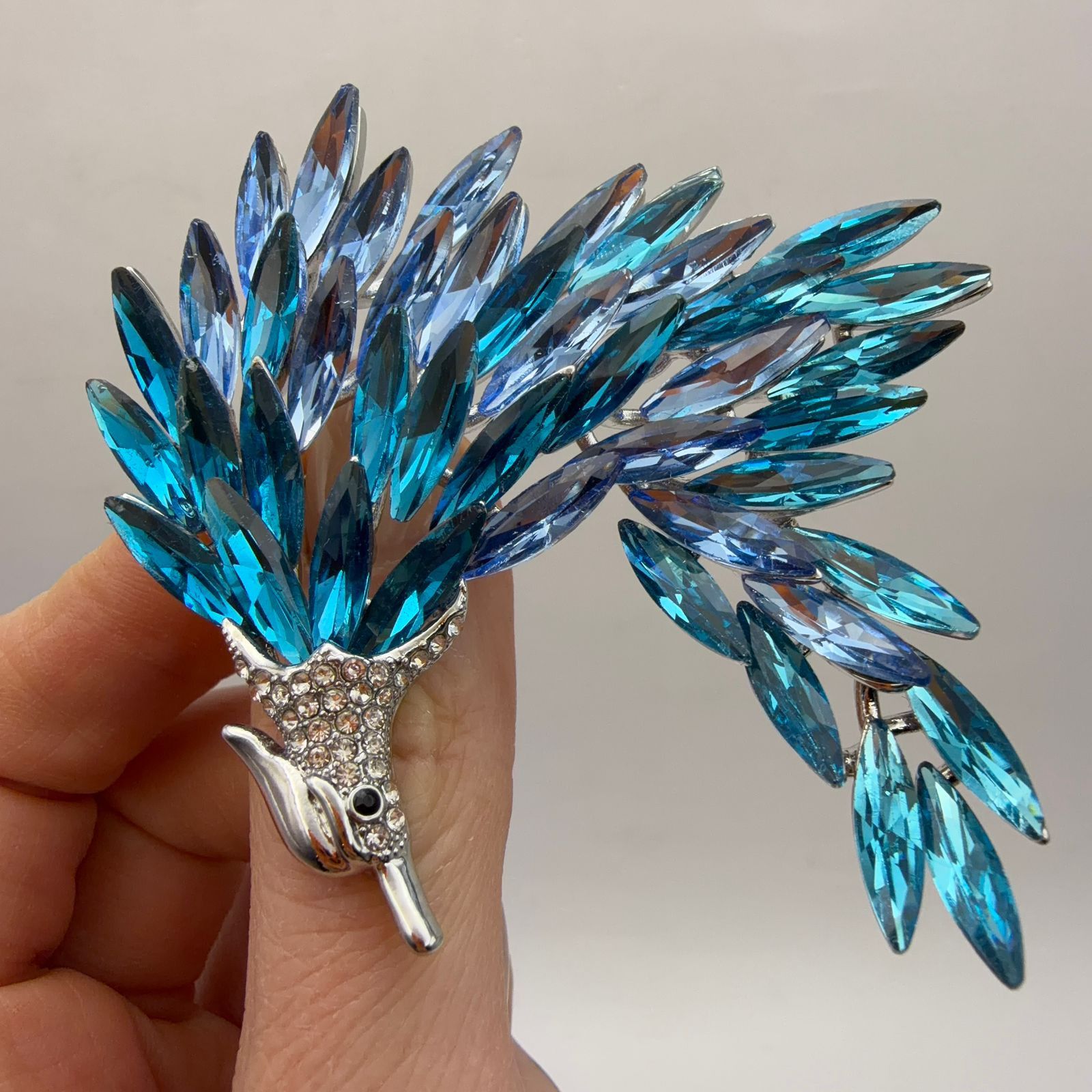 Other Blue Crystal Bird Brooch Large Rhinestone Statement Pin Size ONE SIZE - 8 Thumbnail