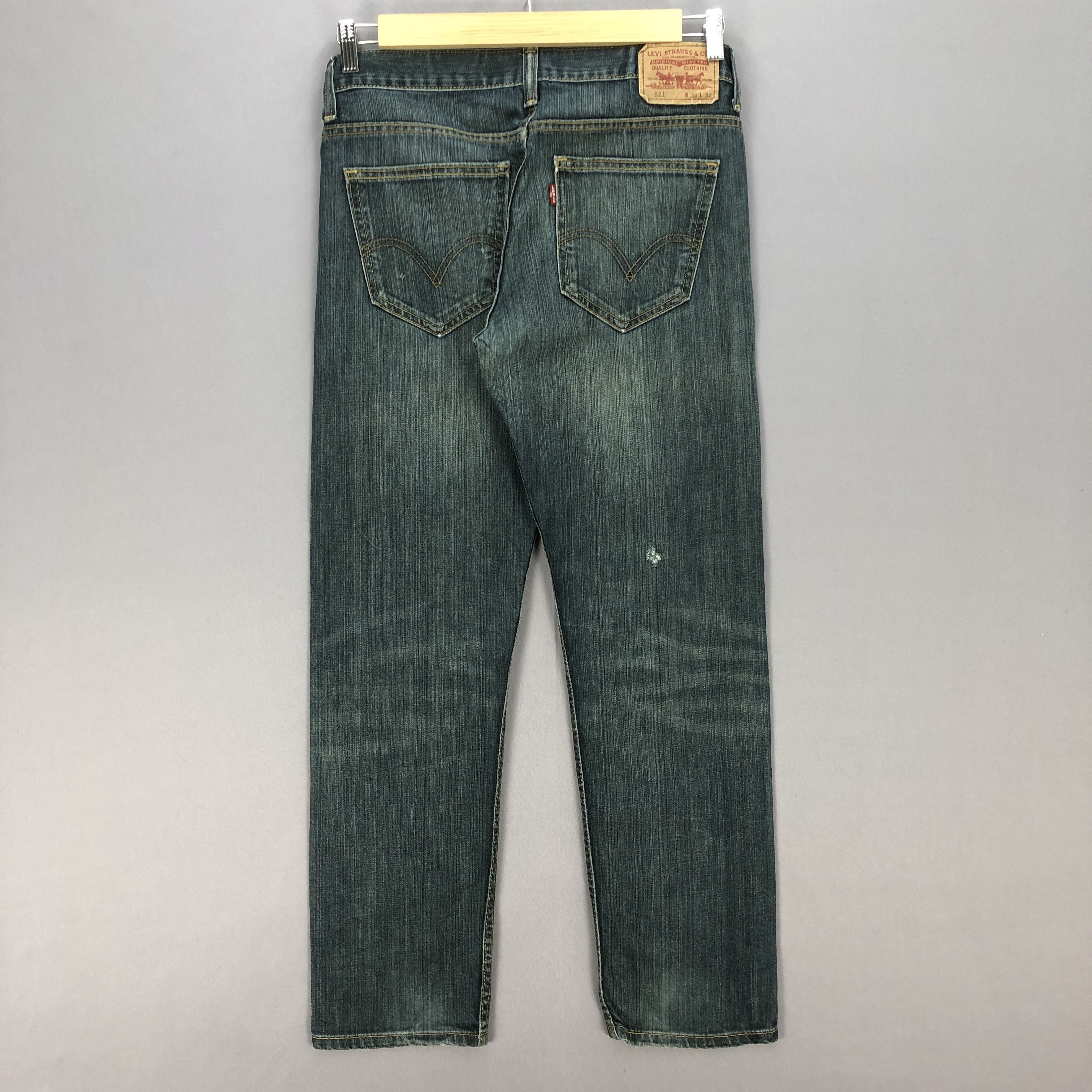 Levi's Vintage Y2K Levis Dark Blue Jeans Levi's Denim Pants Size US 34 / EU 50 - 2 Thumbnail