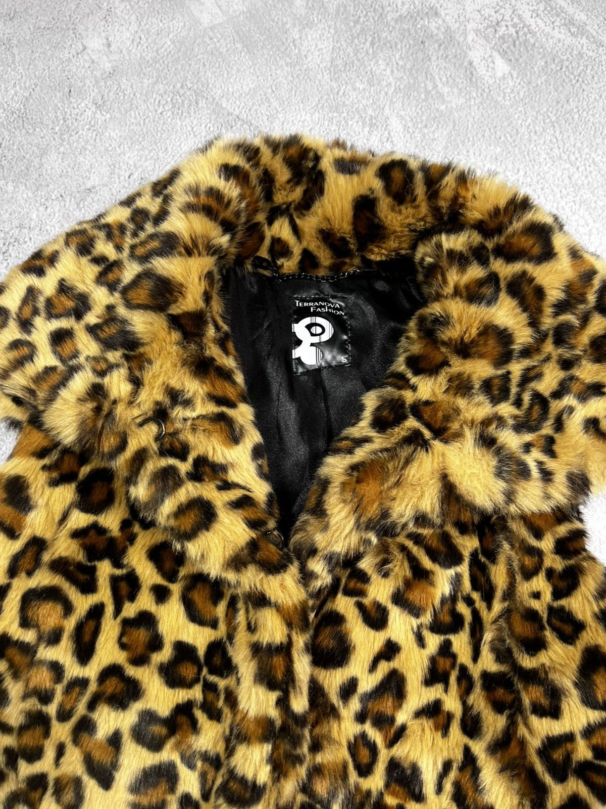 Vintage Vintage 90s leopard fur faux belt vest retro 00s style S Size S / US 4 / IT 40 - 4 Thumbnail