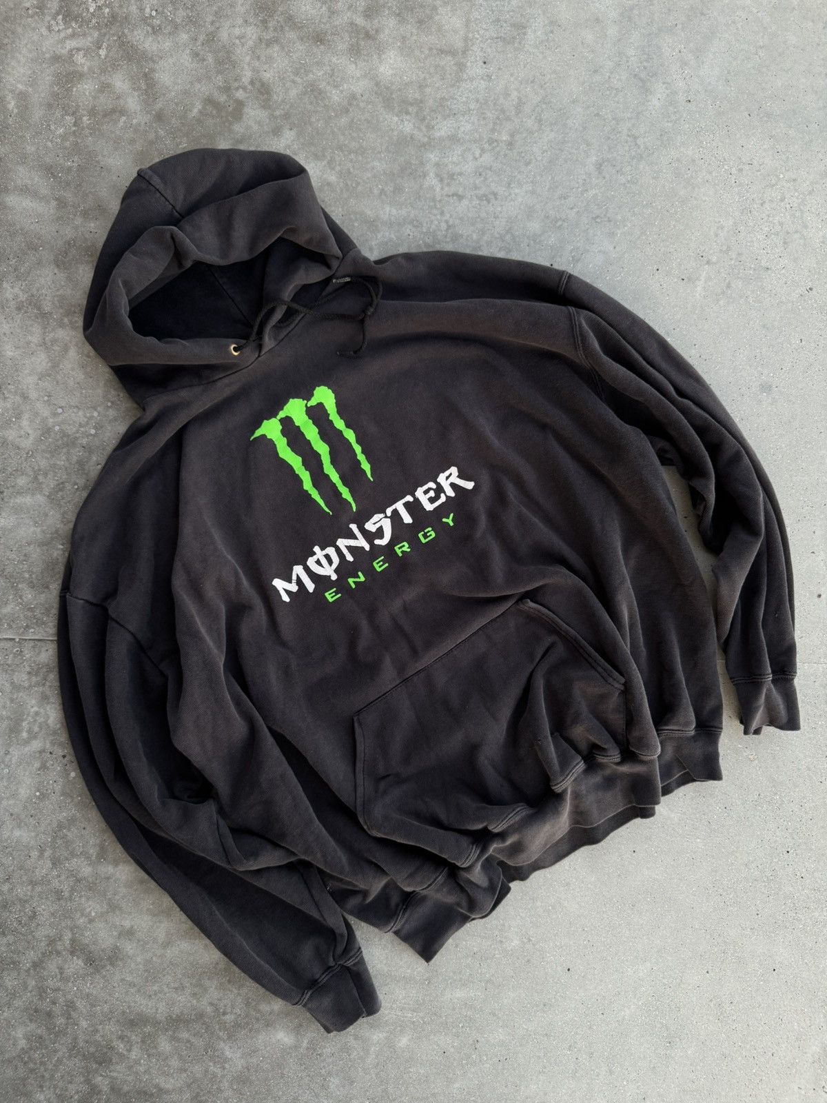 Vintage Vintage Monster Energy 00s hype streetwear y2k hoodie washed Size US XXL / EU 58 / 5 - 1 Thumbnail