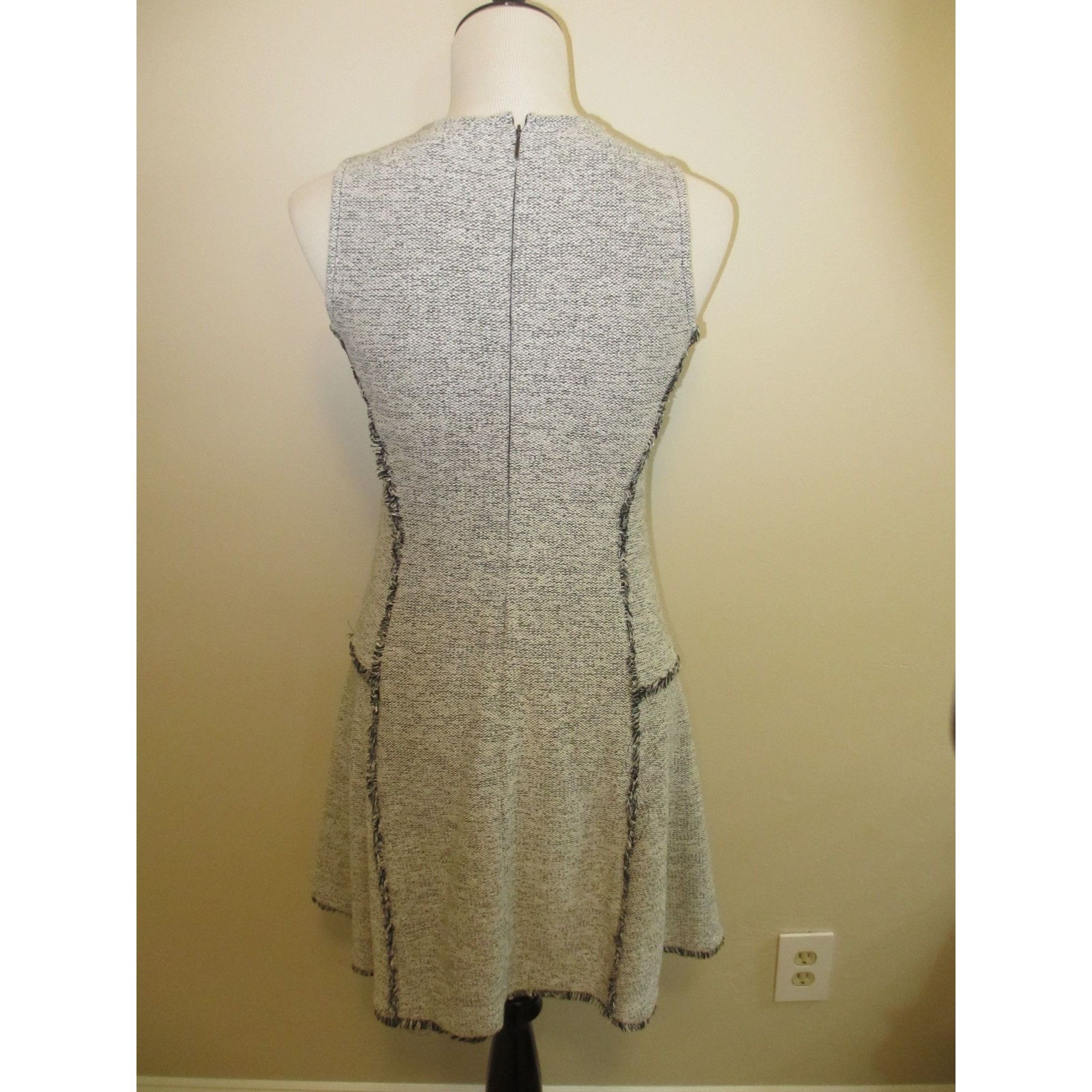 Ellen Tracy ELLEN TRACY GREY TWEED STYLE DRESS SLEEVELESS PETITE SMALL Size S / US 4 / IT 40 - 5 Thumbnail