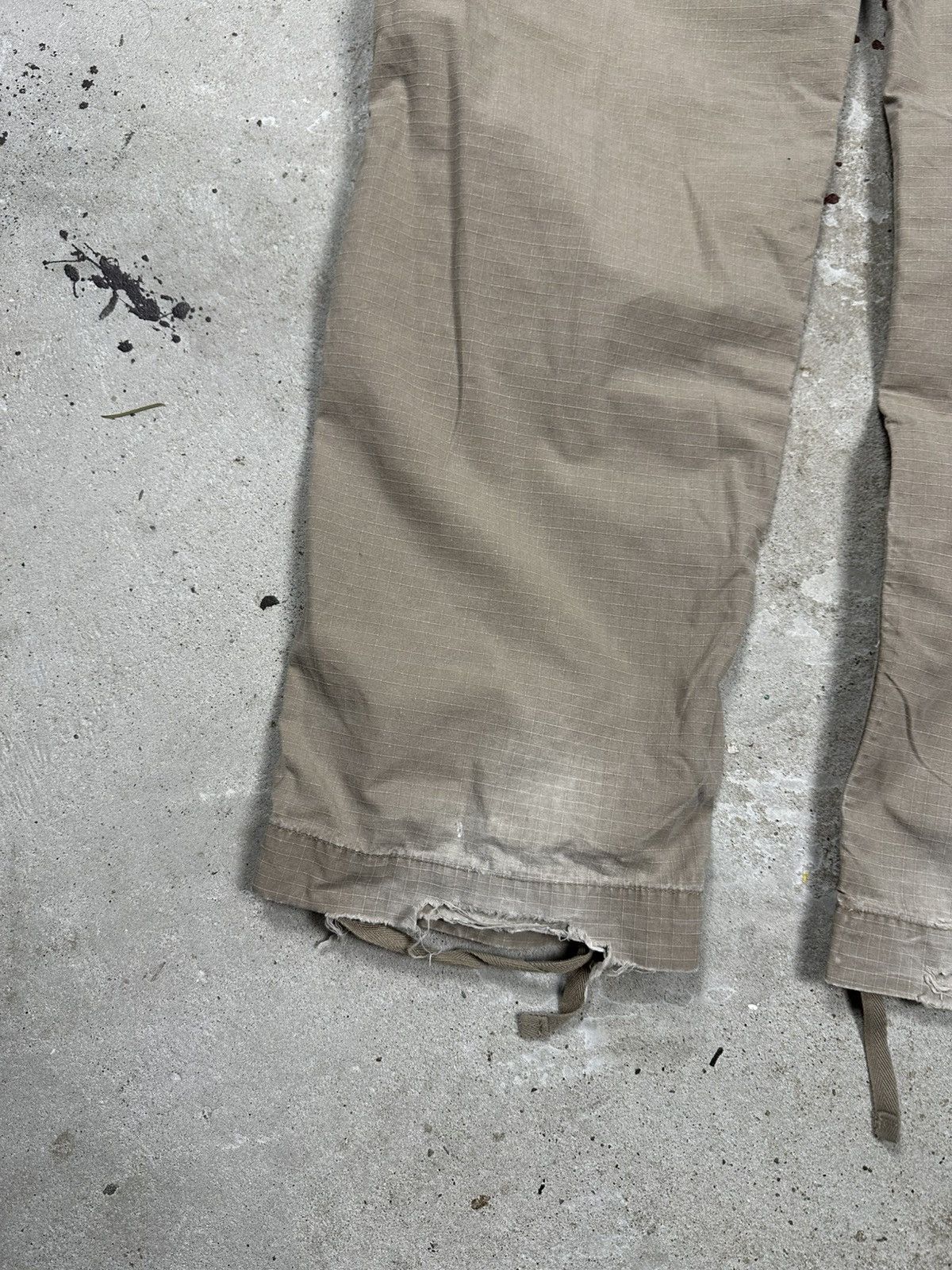 Carhartt Vintage Y2K Carhartt Baggy Distressed Reworked Cargo Pants Size US 33 - 11 Thumbnail