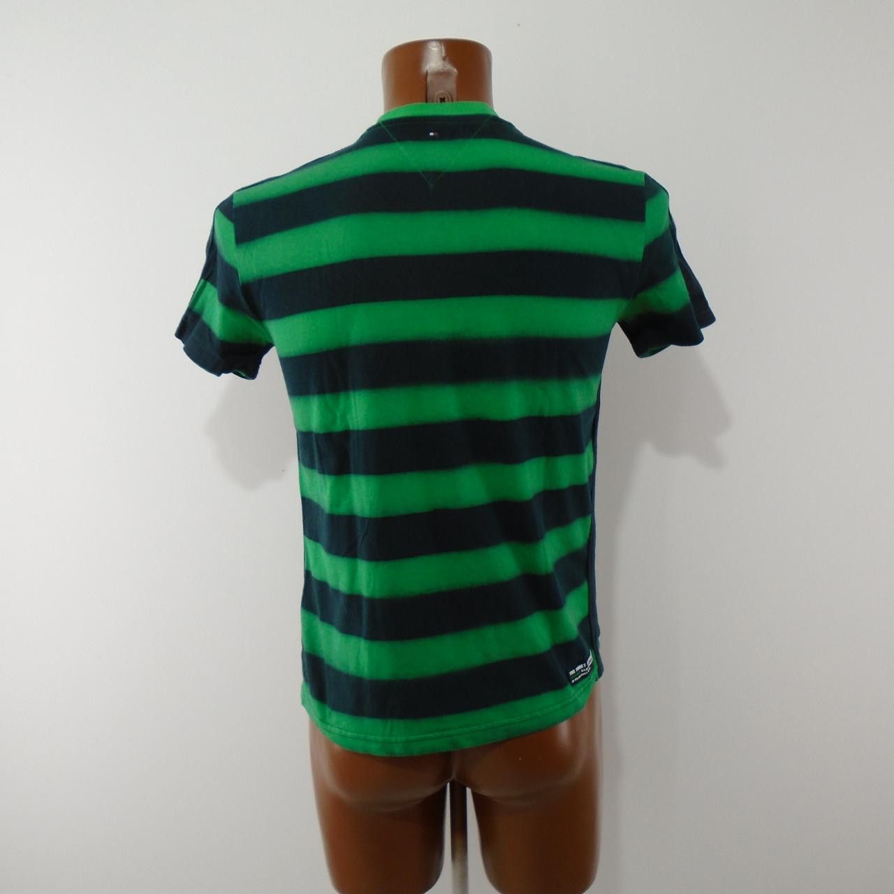 Tommy Hilfiger Men's T-Shirt Tommy Hilfiger Size US XS / EU 42 / 0 - 3 Thumbnail