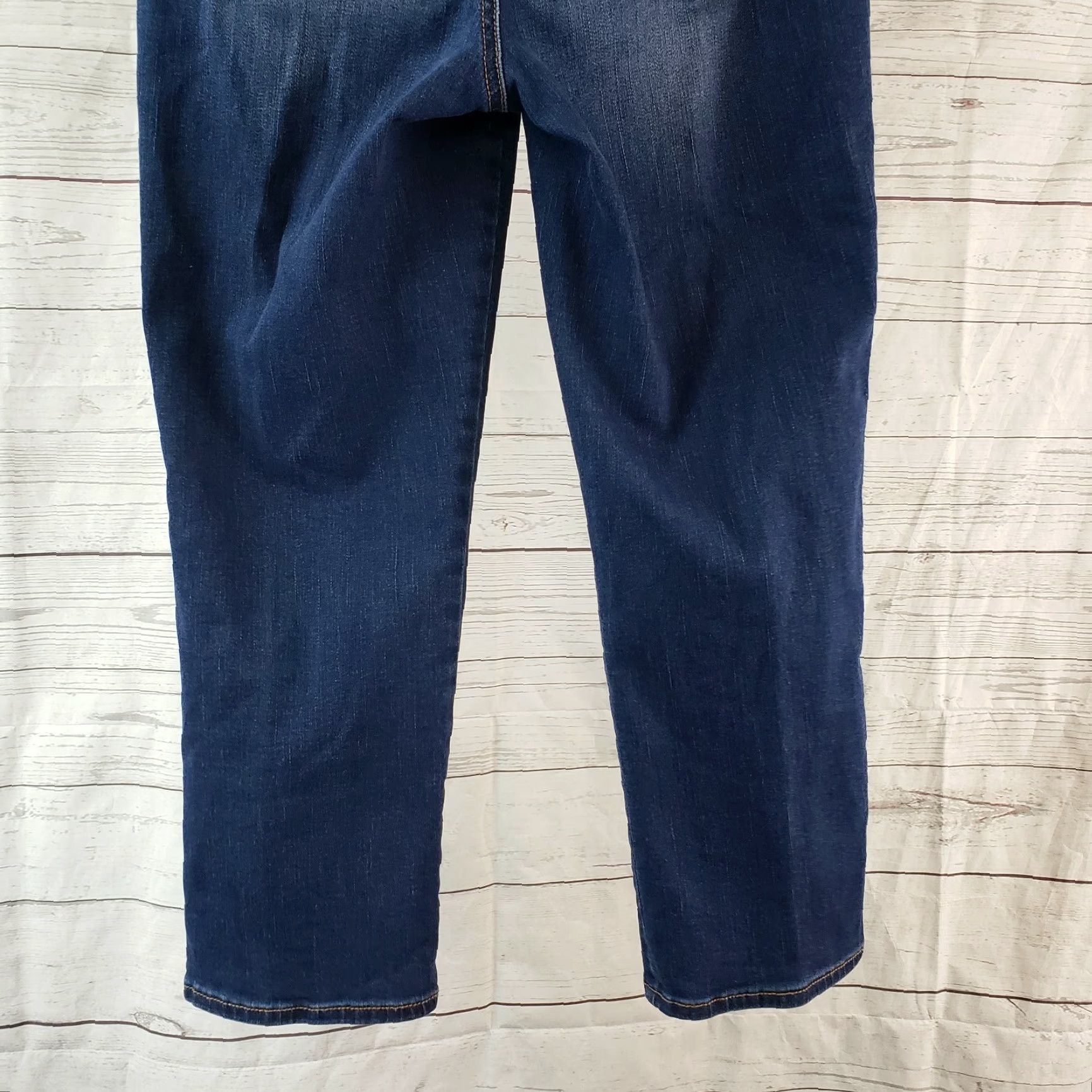 Vintage VINTAGE Chico's Platinum Womens Cropped Jeans Sz 4 Blue Dark Wash Mid Rise Jeans Crop Womens 4 Blue Dark Wash Cropped Size 27" / US 4 / IT 40 - 4 Thumbnail
