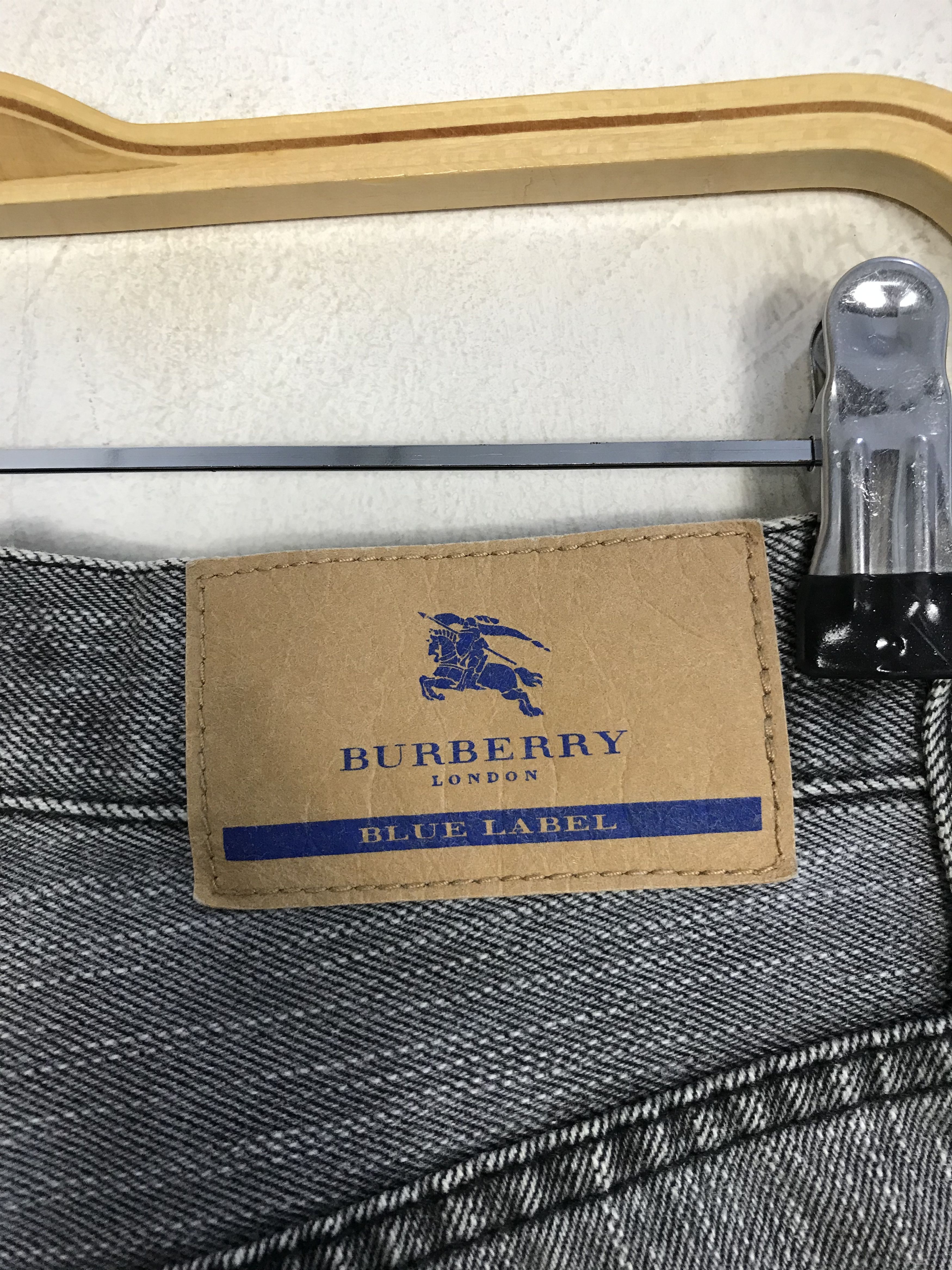 Burberry Burberry London Blue Label Button Jeans Fashion Style Size US 31 - 13 Thumbnail