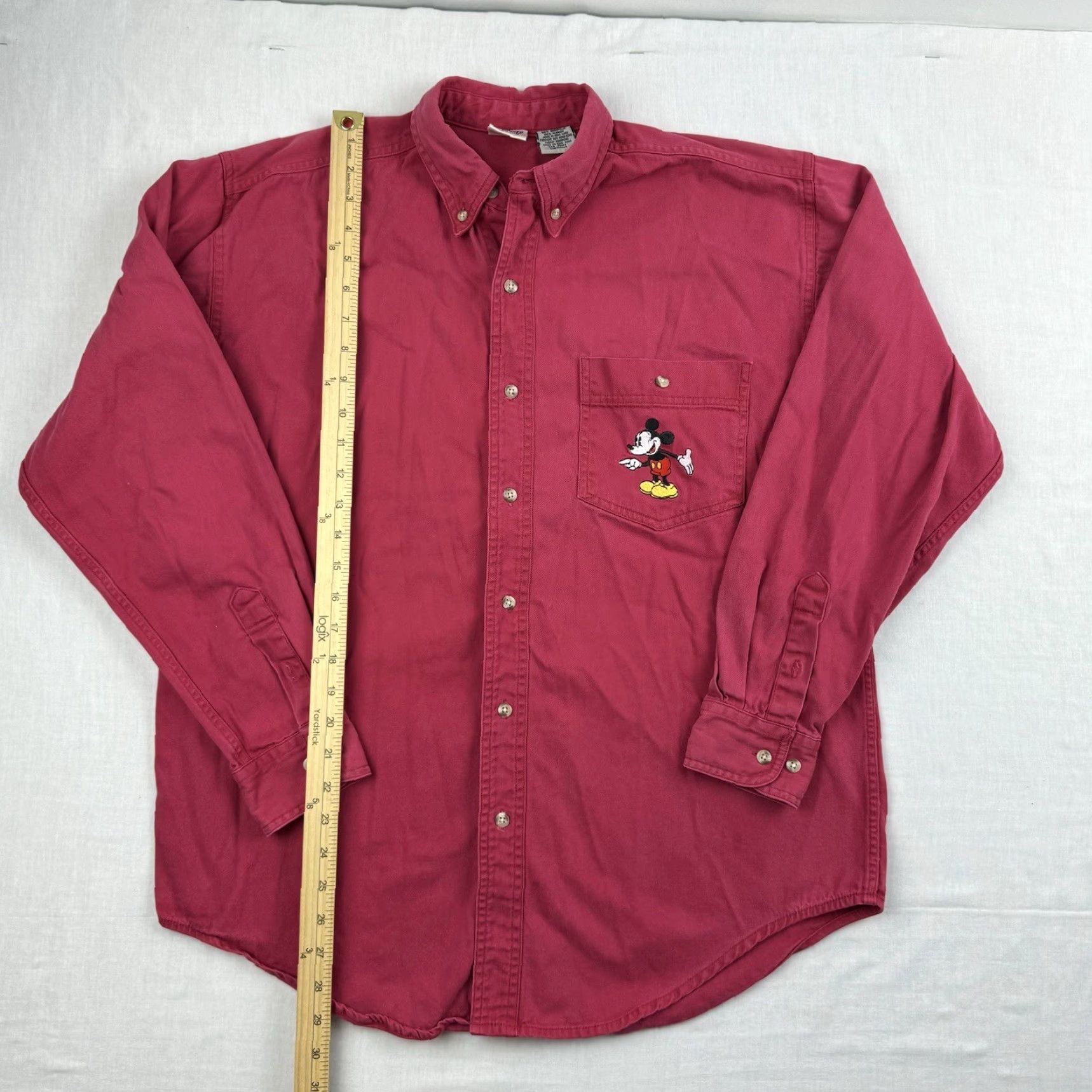Disney VINTAGE Disney Mickey Mouse Button-Up Shirt Men M Red 90s Collared Casual Buttons Disney World Store Size US M / EU 48-50 / 2 - 4 Thumbnail