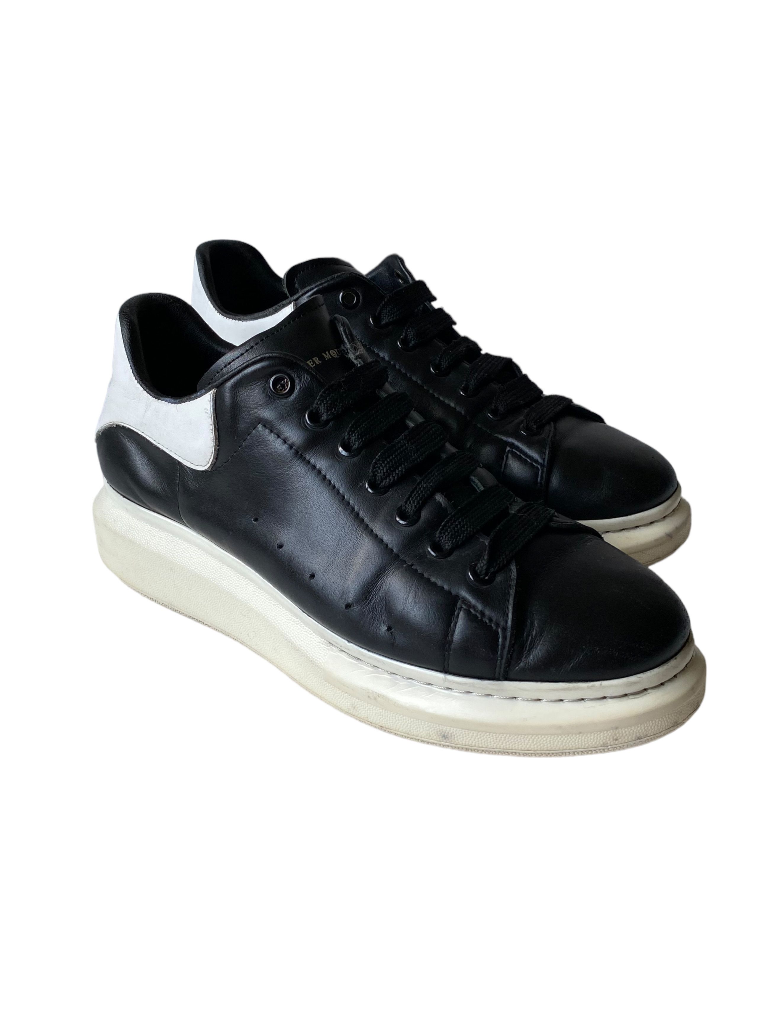Alexander McQueen Alexander McQueen Oversized Sneakers Size US 9 / EU 42 - 1 Thumbnail