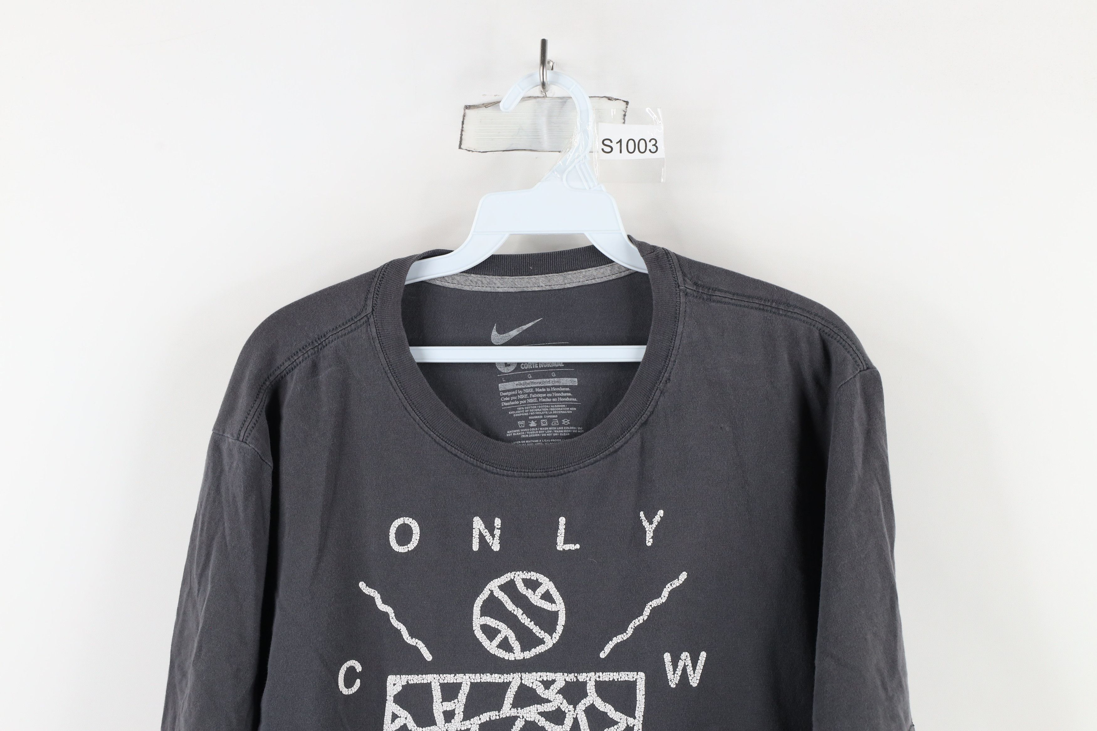 Nike × Vintage Vintage Nike Distressed Air Force One Basketball T-Shirt Size US L / EU 52-54 / 3 - 2 Thumbnail
