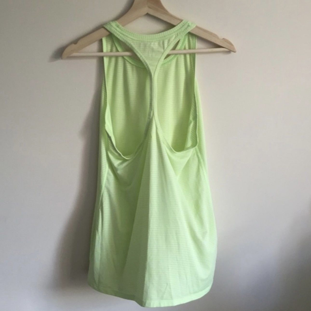 Athleta ATHLETA Neon Lime Green Ribbed Striped Workout Tank Top Size S / US 4 / IT 40 - 4 Thumbnail