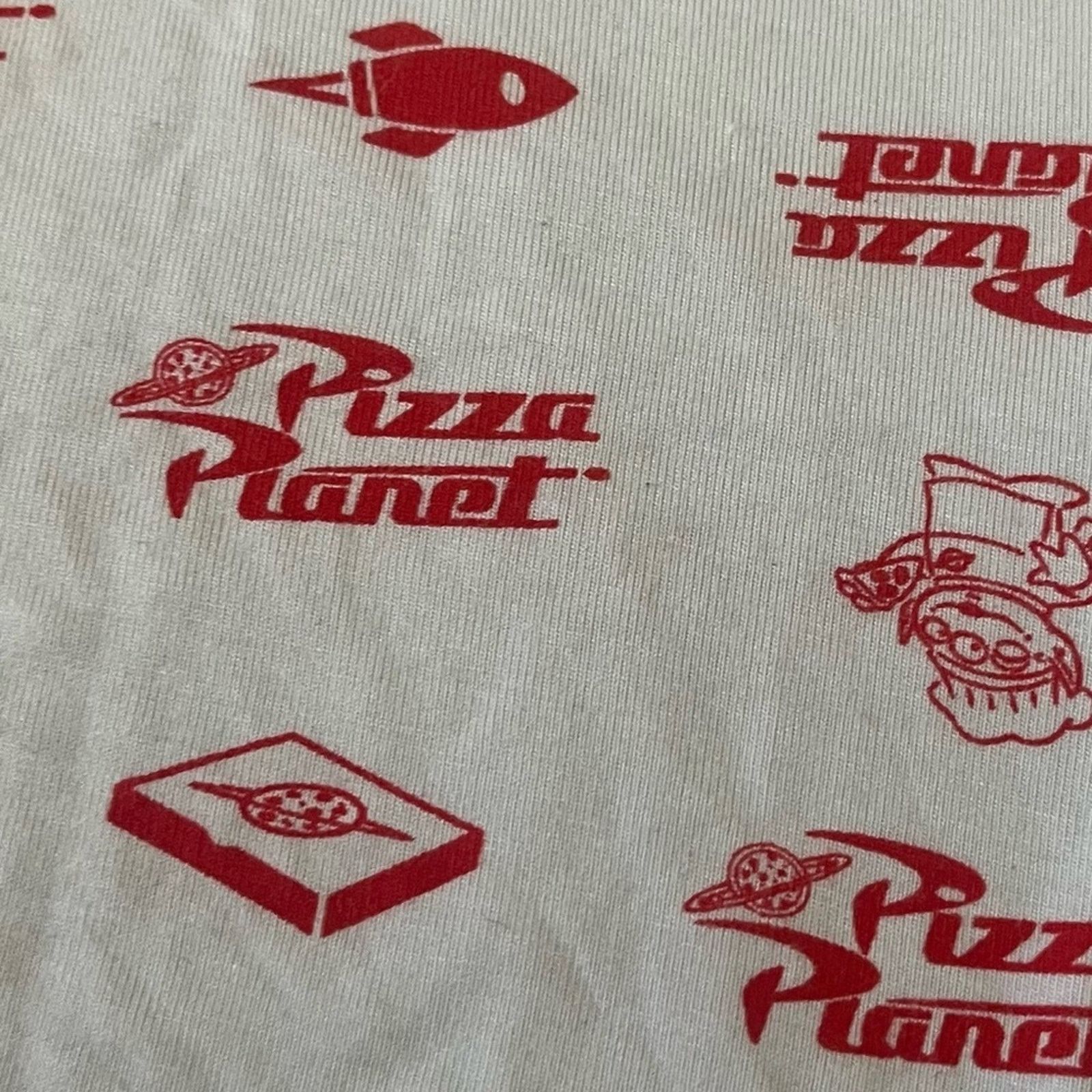 Disney Disney Pixar Pizza Planet Red & White pajamas, size XXL Size XXL / US 16-18 / IT 52-54 - 2 Thumbnail
