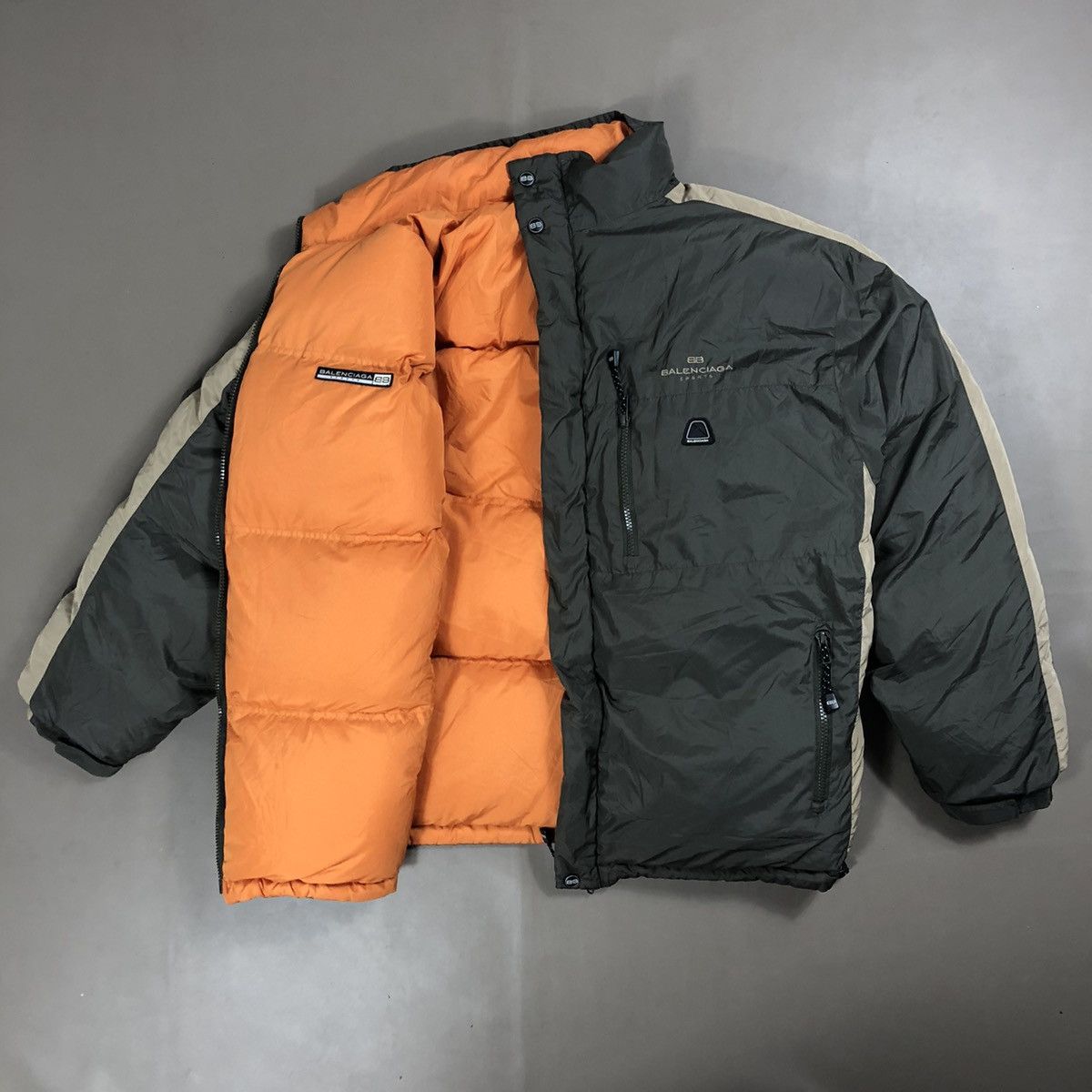 image of Balenciaga Reversible Puffer Jacket in Green/Orange, Men's (Size XL)