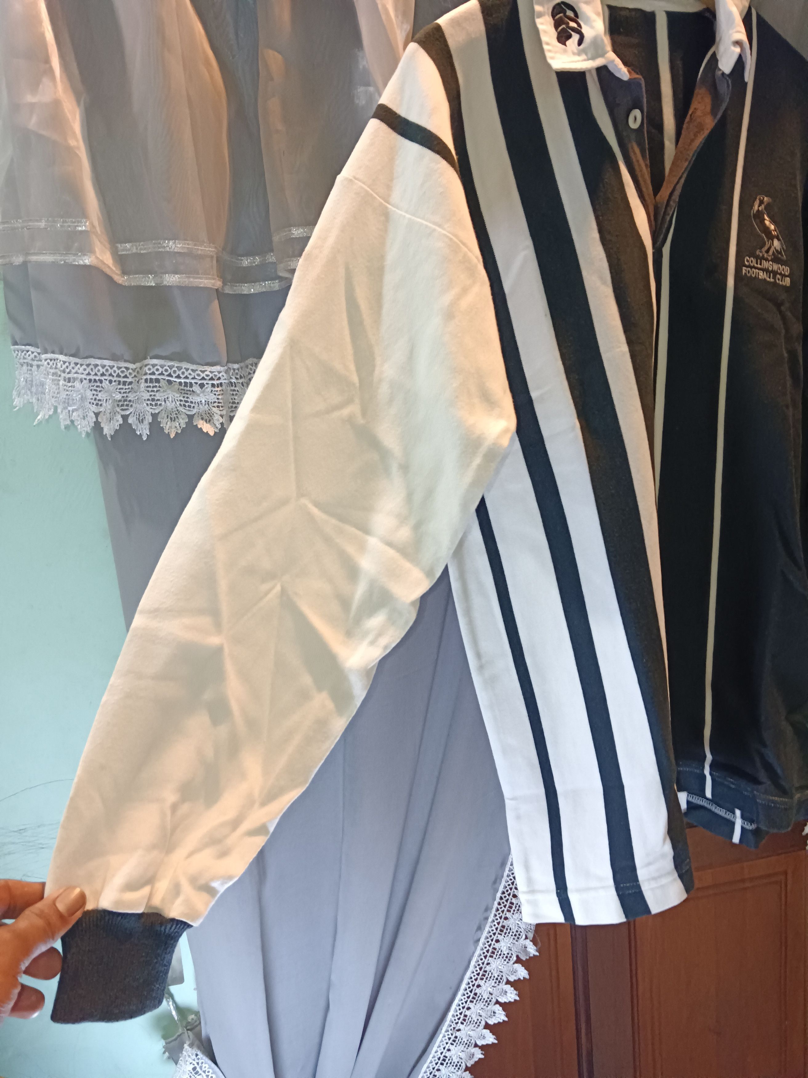 Canterbury of New Zealand Vintage Canterbury Collingwood magpies Size US M / EU 48-50 / 2 - 2 Thumbnail