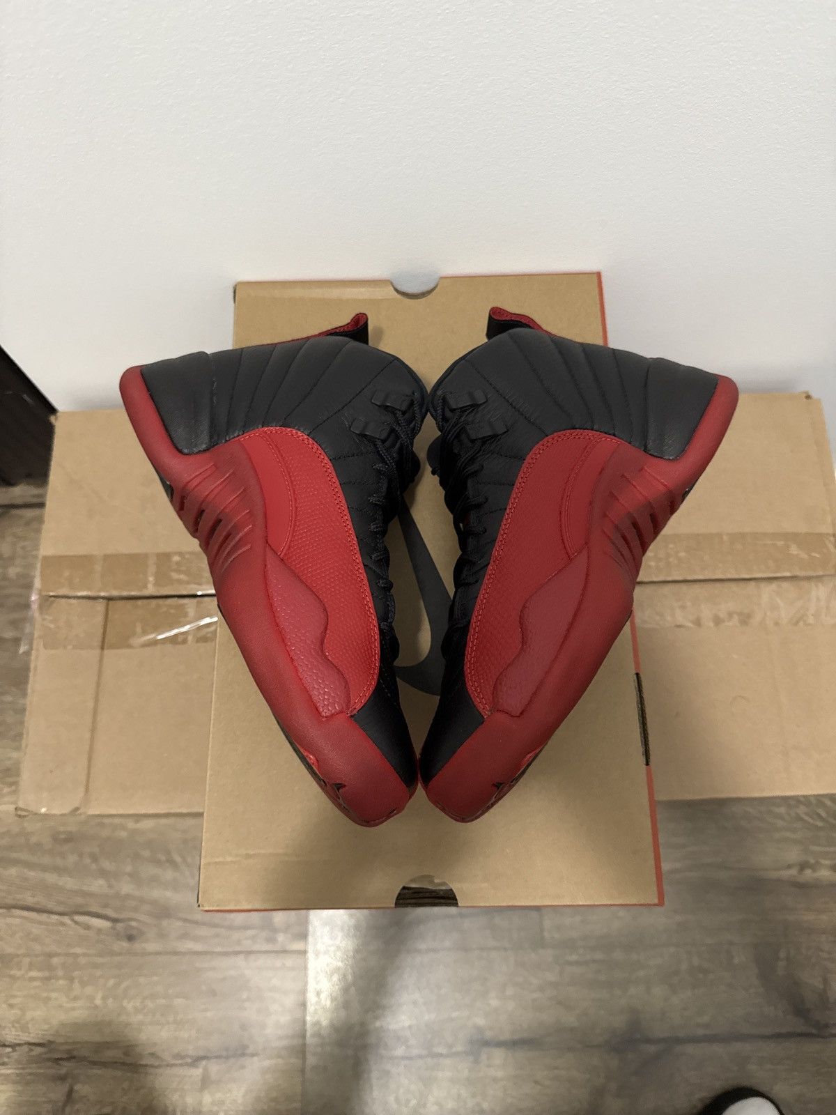 Jordan Brand Jordan 12 Retro Flu Game (2025) Size US 7 / EU 40 - 2 Thumbnail