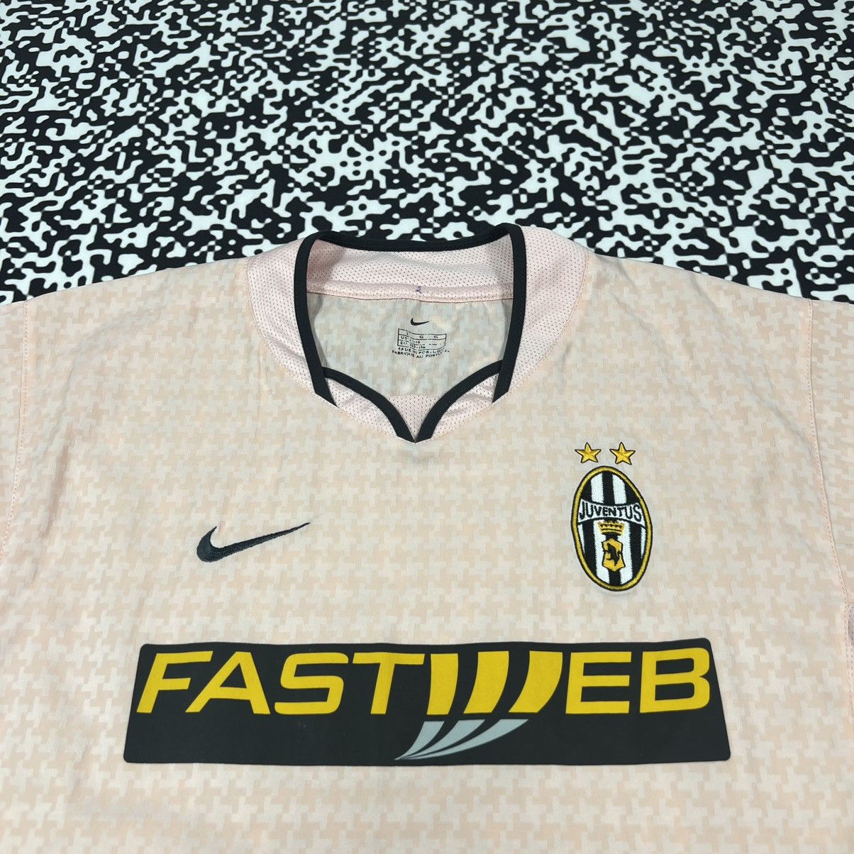 Nike Vintage 2003 Nike Juventus Soccer Football Retro Y2K Jersey Size L / US 10 / IT 46 - 7 Thumbnail