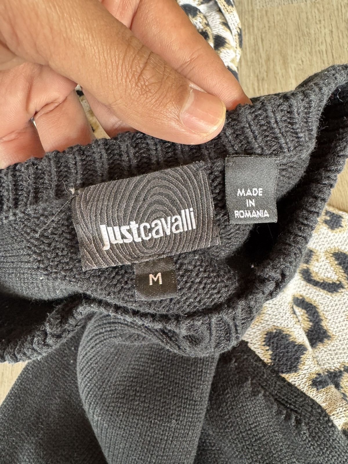 Just Cavalli JUST CAVALLI LEOPARD MOTIF KNITWEAR Size US M / EU 48-50 / 2 - 5 Thumbnail