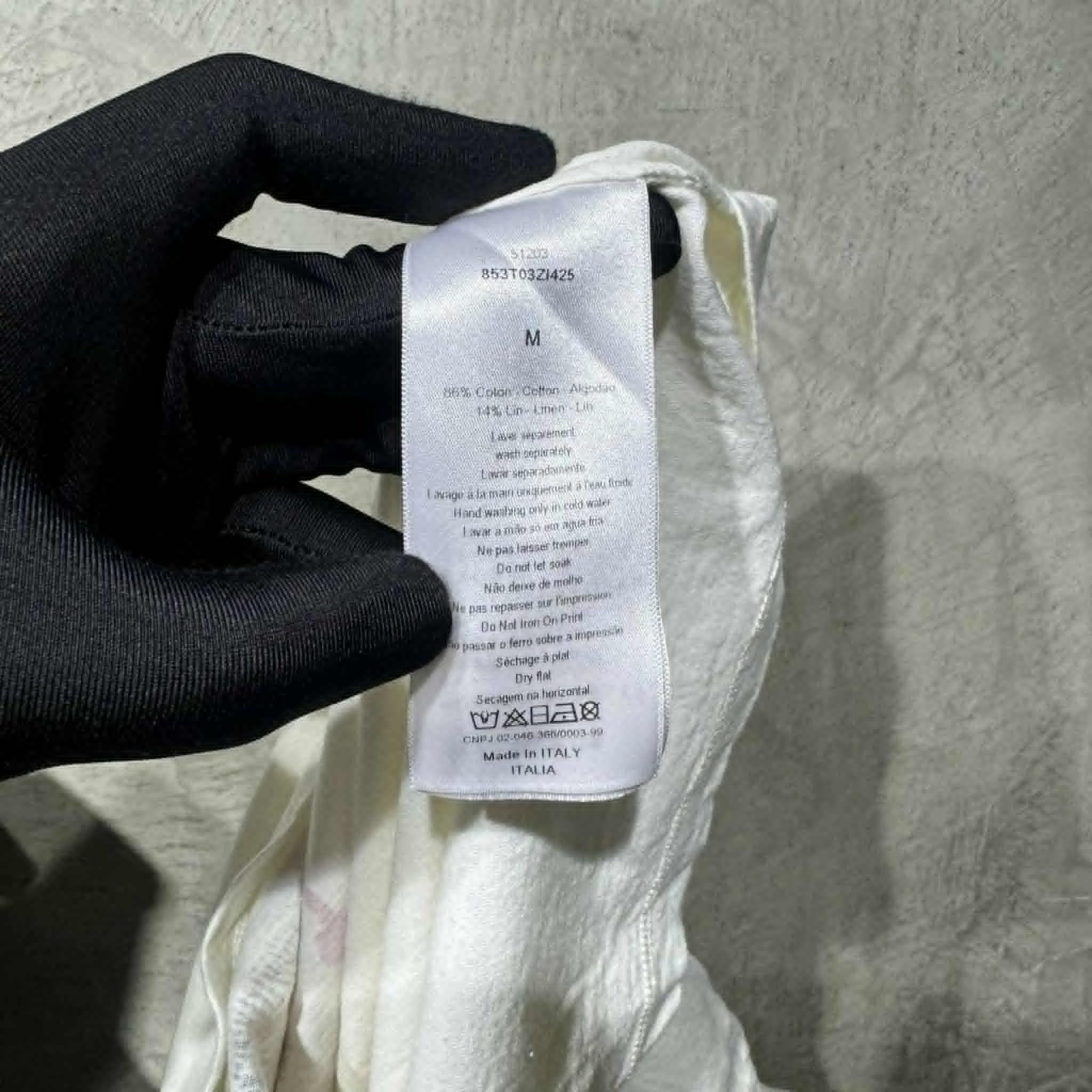 Dior Christian Dior “Free Our Selves” Tee Size S / US 4 / IT 40 - 10 Thumbnail