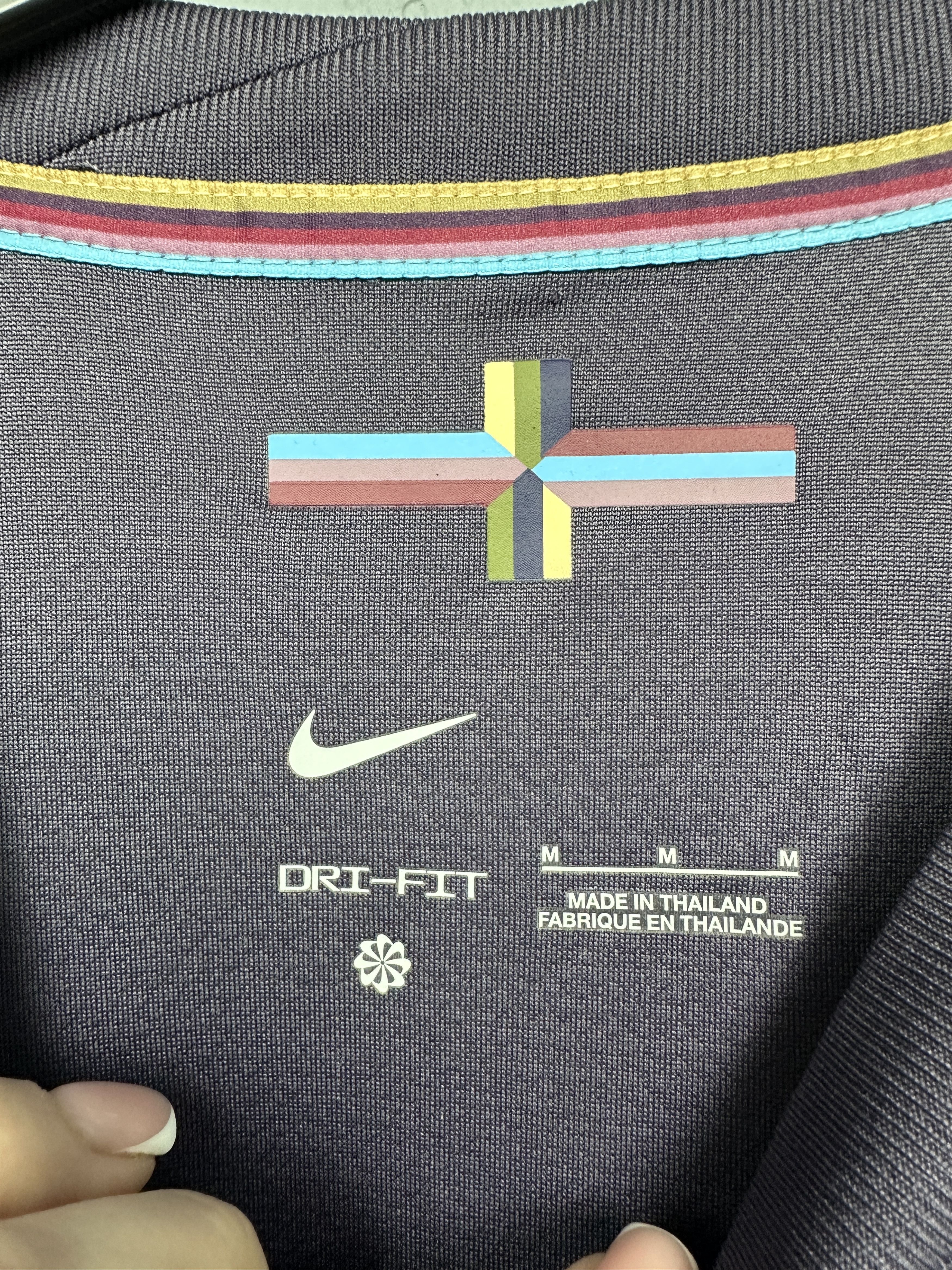 Nike Nike Dri Fit England Mens T-Shirt Jersey Size US M / EU 48-50 / 2 - 4 Thumbnail