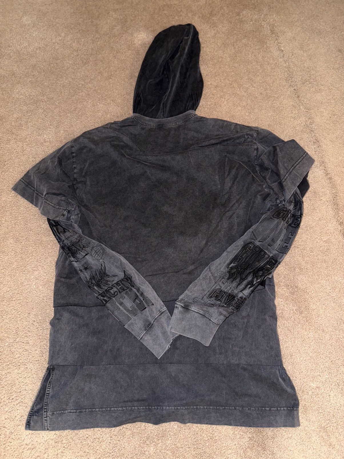 Givenchy Givenchy Gothic layered long sleeve w balaclava Size US XL / EU 56 / 4 - 7 Thumbnail