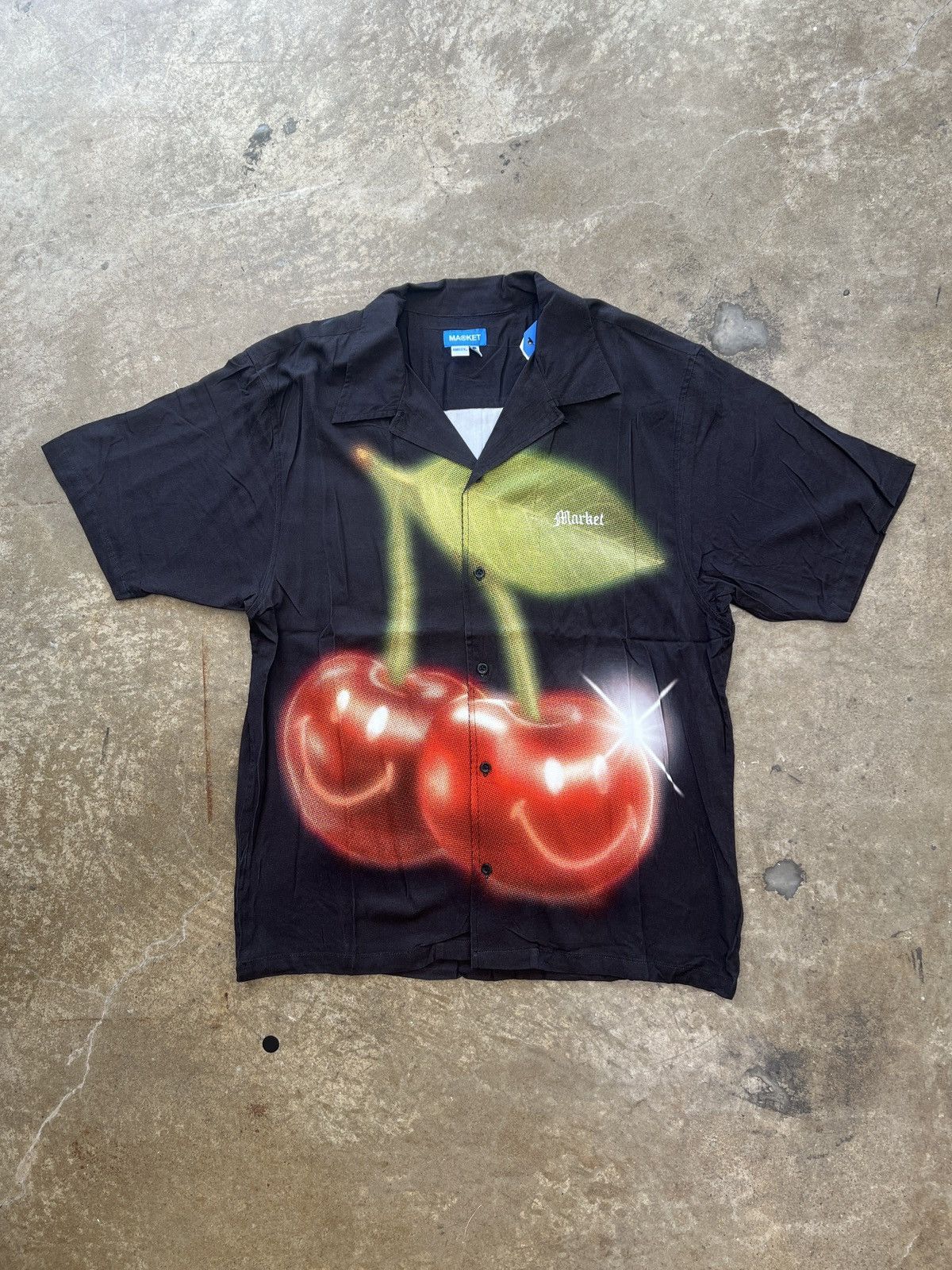 Market Market Smiley Cherries Button Up Large Size US L / EU 52-54 / 3 - 2 Thumbnail