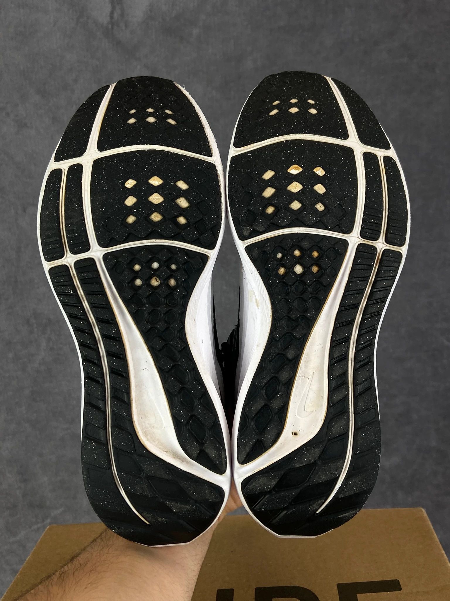 Nike Nike Pegasus 40 Black Running Shoes Size 36.5 Size US 5 / EU 37 - 7 Thumbnail