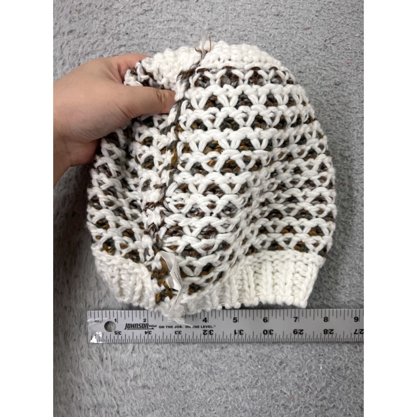 Vintage VINTAGE Transformco Beanie Toque Womens One Size White Brown Knit Check 100% Acrylic Pom Size ONE SIZE - 6 Thumbnail