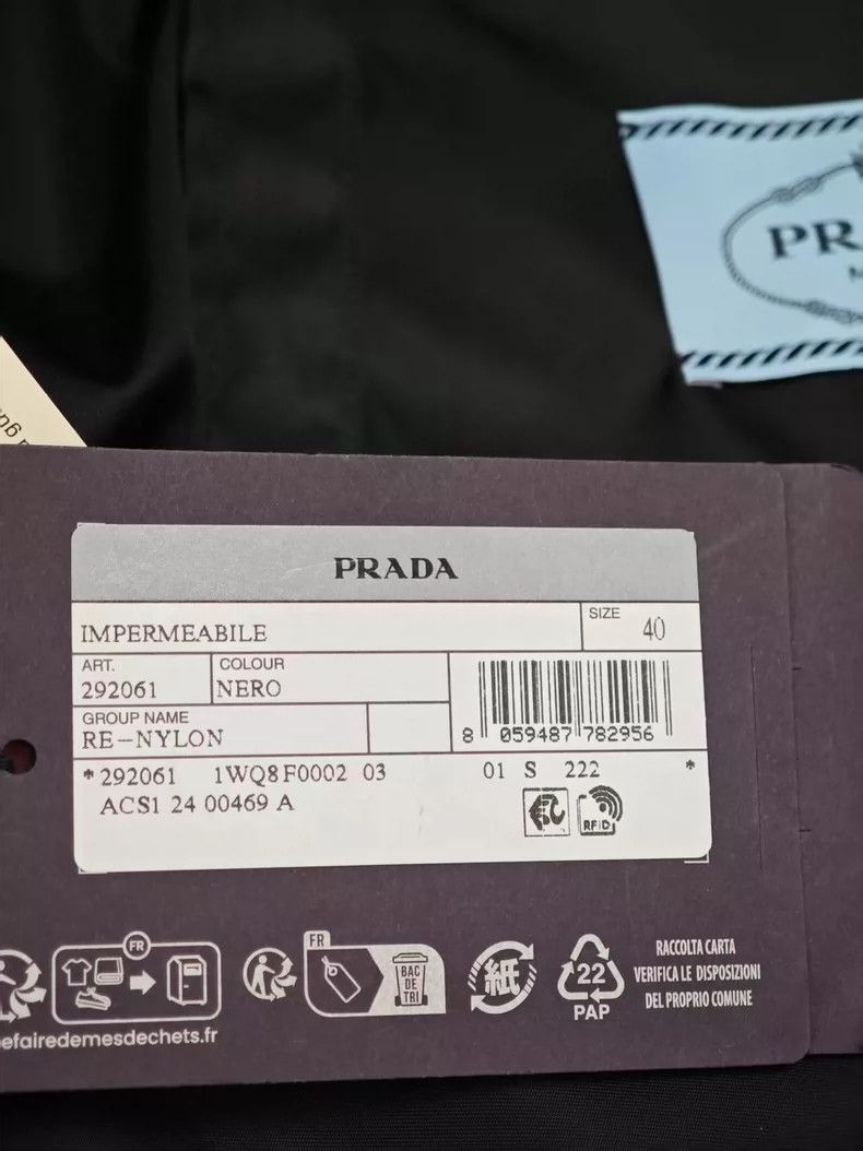 Prada Prada The latest triangle nylon coat Size US XXS / EU 40 - 6 Thumbnail