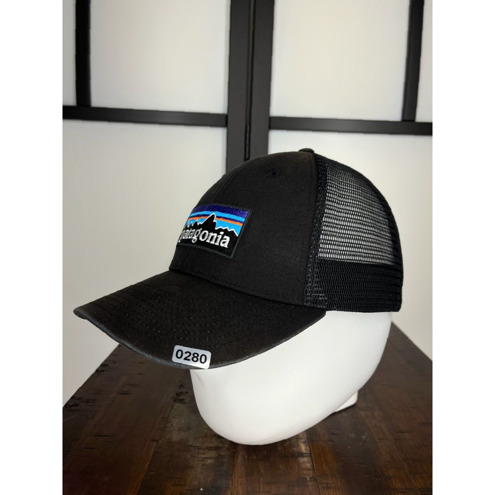 Patagonia Patagonia Hat Cap Snap Back Adult One Size Black Poly Fitz Roy Embroider Trucker Size ONE SIZE - 4 Thumbnail