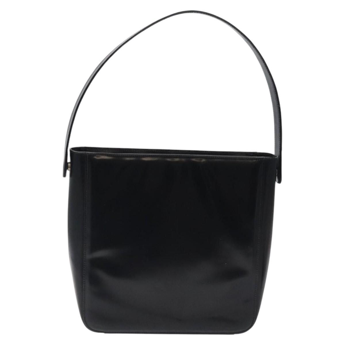 Prada shoulder