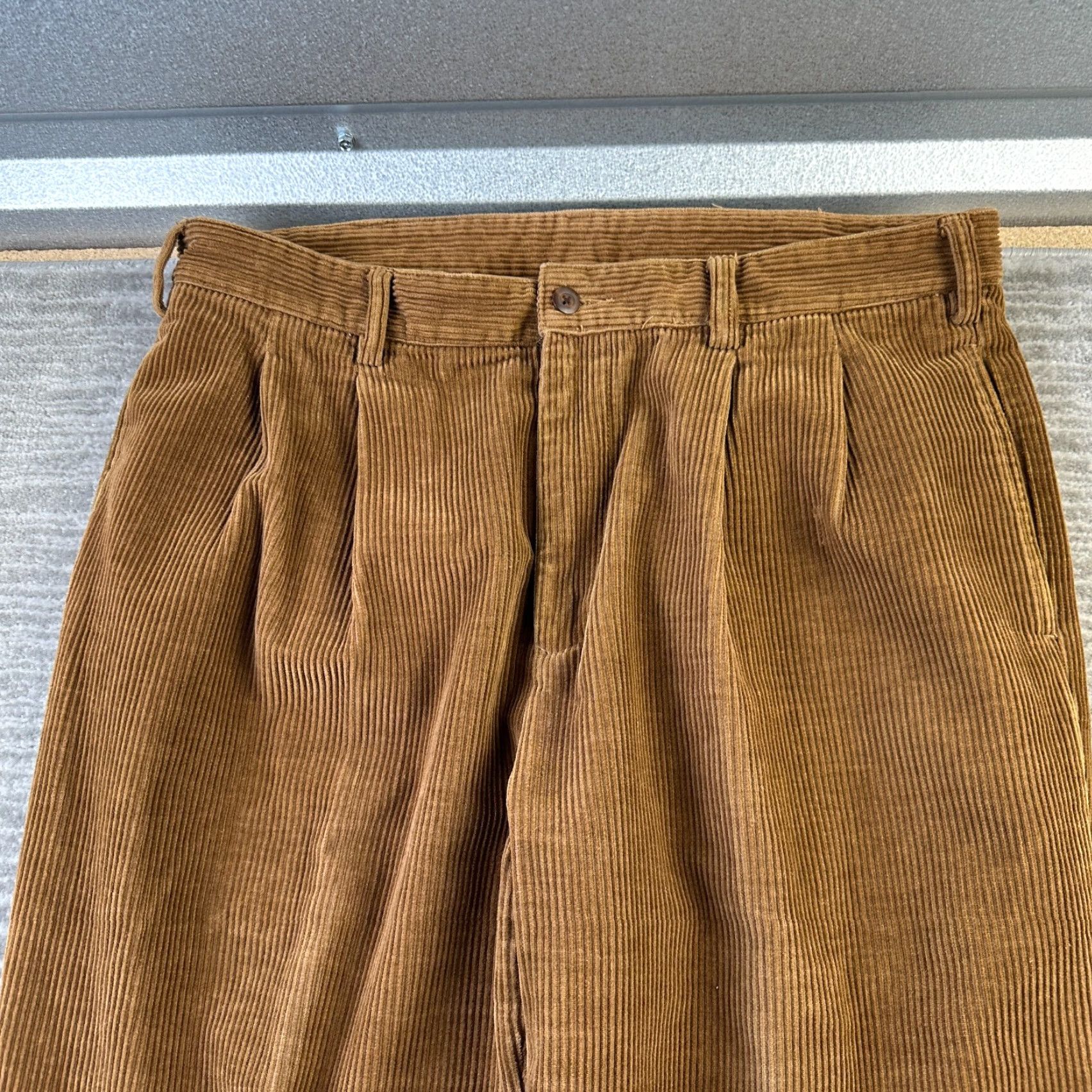 Brooks Brothers Brooks Brothers Pants Mens 36x31 Corduroy Brown Slacks Trousers Size US 36 / EU 52 - 4 Thumbnail