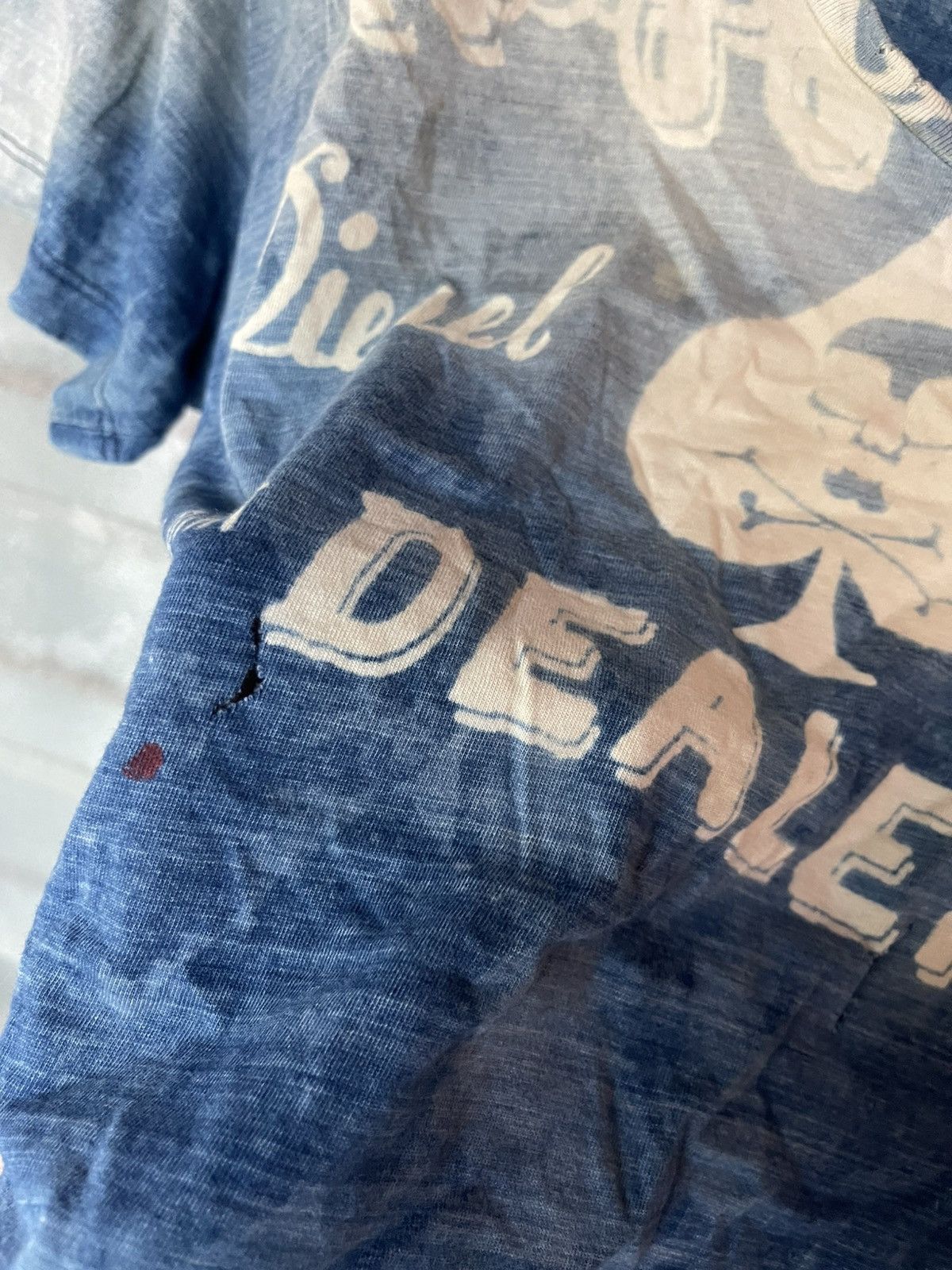 Diesel Vintage Diesel VNeck Distressed Skull Design Shirt Tee Size US XL / EU 56 / 4 - 7 Thumbnail