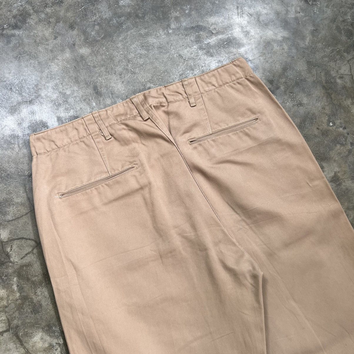 Buzz Rickson's 1990’s Buzz Rickson’s Khaki Regular fit Chino Pants Size US 32 / EU 48 - 4 Thumbnail
