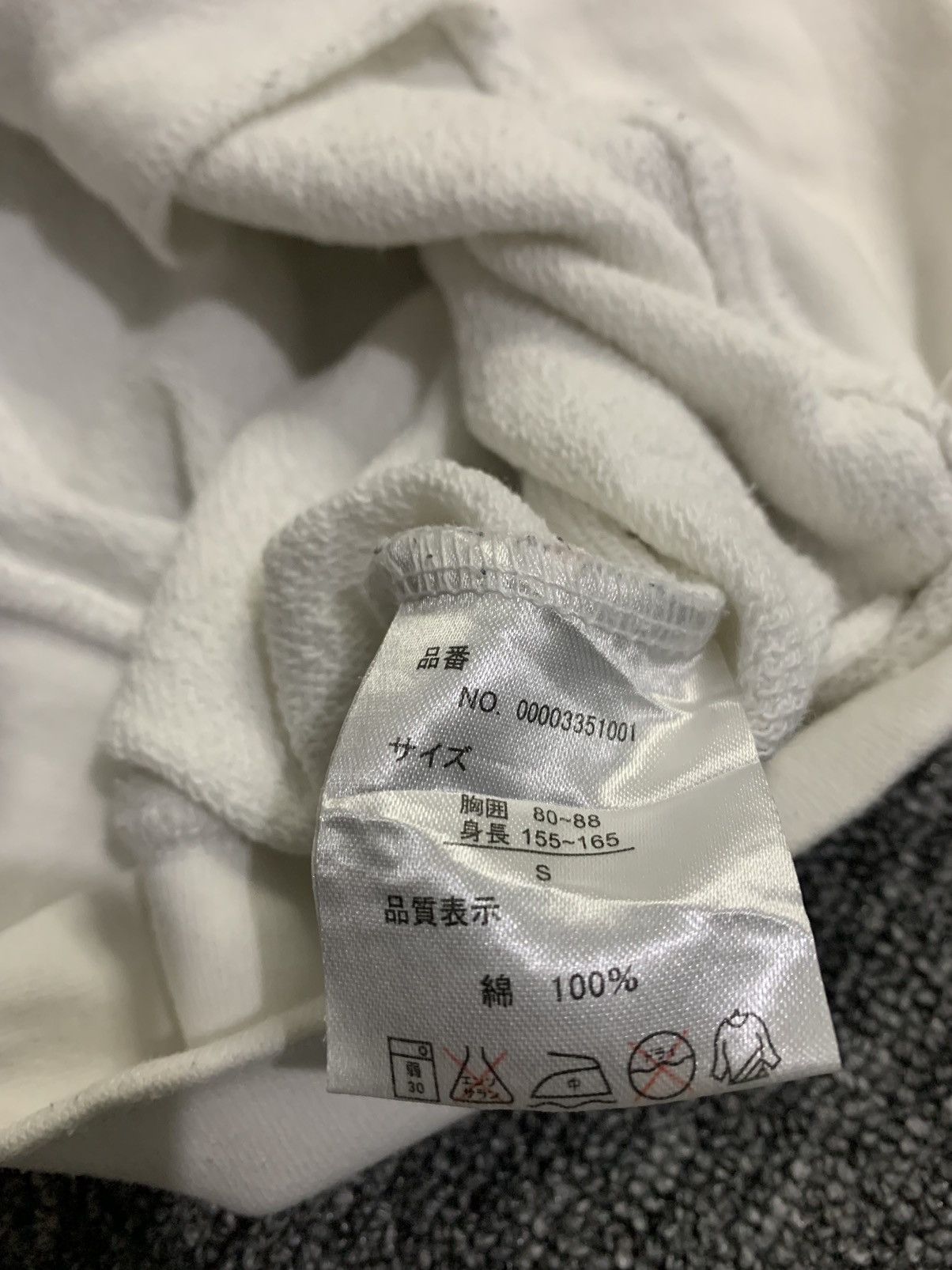 Japanese Brand Vintage Gothic Body Glove White Poem Zip Faux Fur Hoodie Size US S / EU 44-46 / 1 - 12 Thumbnail