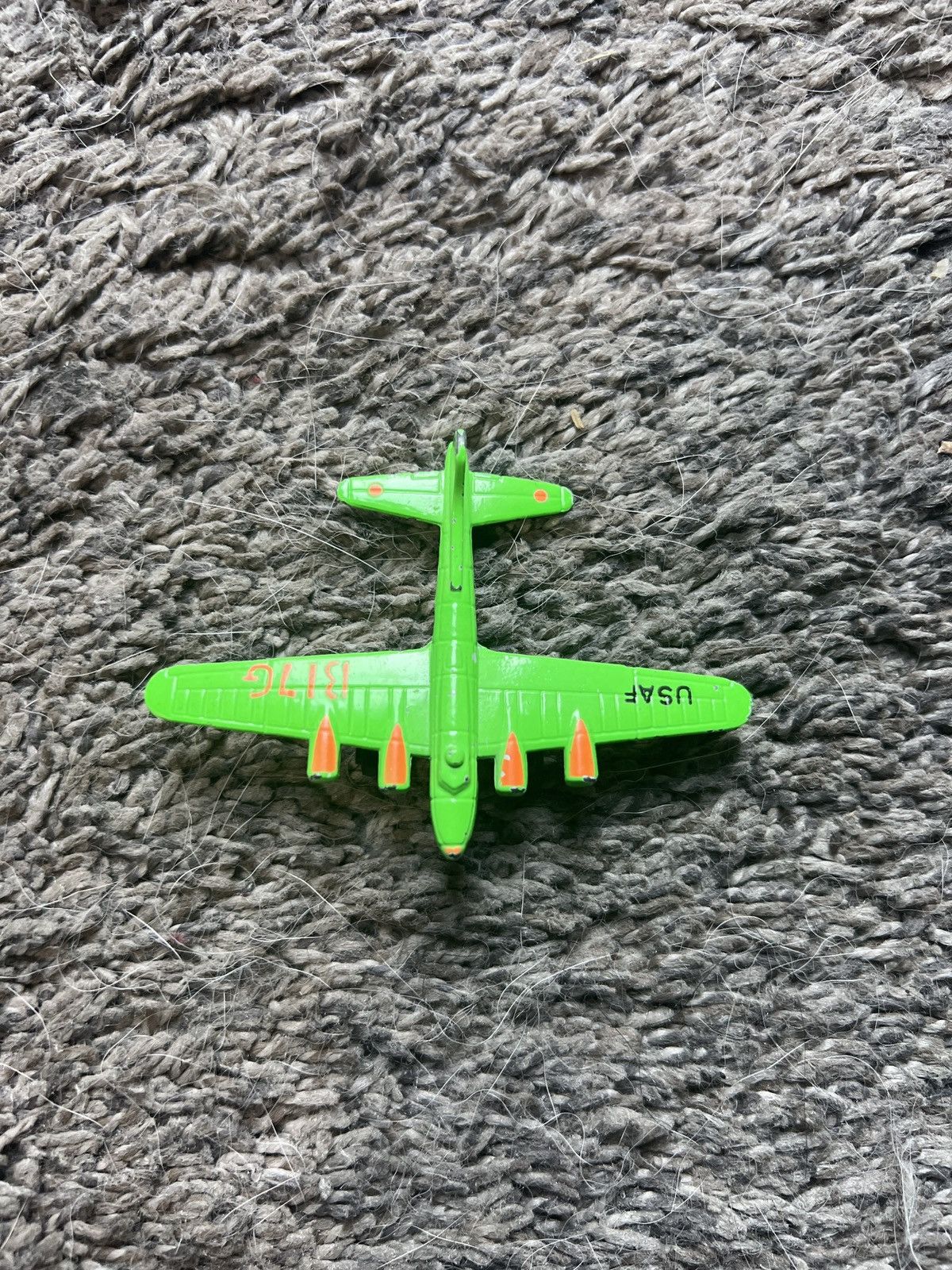 Hypebeast USAF Boeing B-17G Flying Fortress Die-Cast Aircraft Size ONE SIZE - 2 Thumbnail