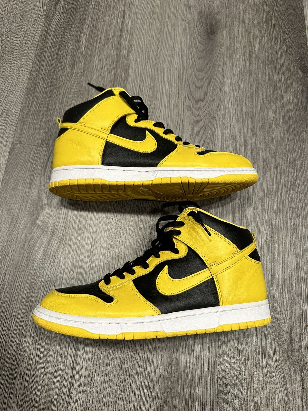 Nike Dunk High Black Varsity Maize M11