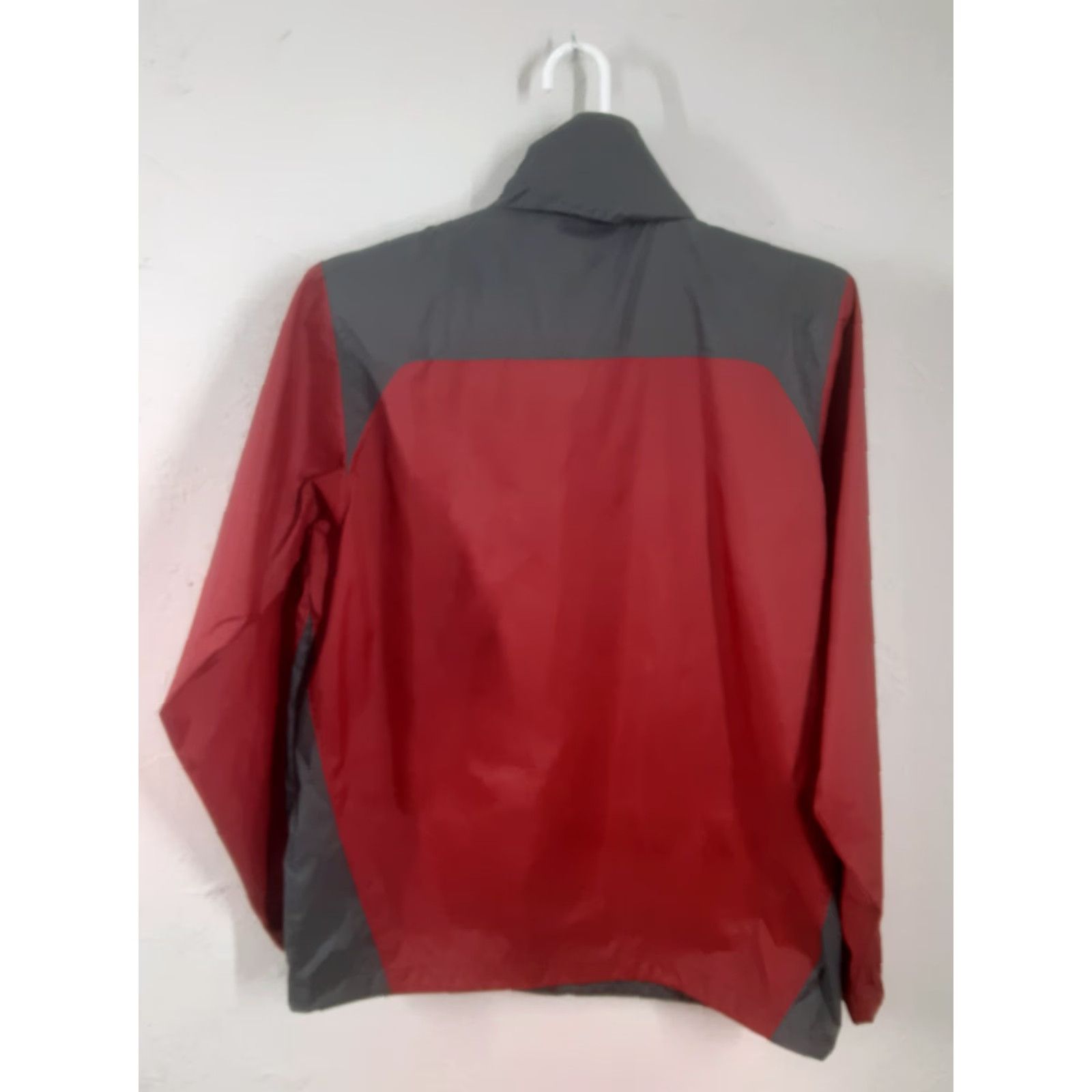 Vintage Columbia Omni-Shield Windbreaker Hooded Full Zip Red Mens M Zip Jacket Size US M / EU 48-50 / 2 - 5 Thumbnail
