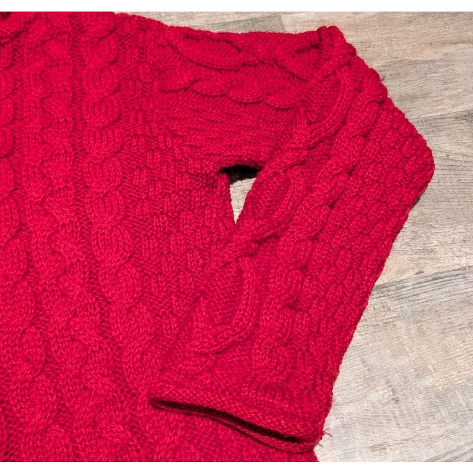 Vintage VINTAGE Inis Crafts 100% Merino Wool Turtleneck Sweater Women Red Cable Knit XS/S? Size S / US 4 / IT 40 - 3 Thumbnail