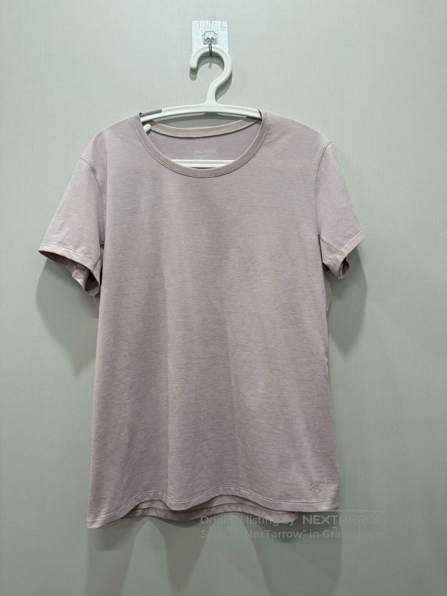 Arc'teryx Arcteryx Women's M Pink Short. Size M / US 6-8 / IT 42-44 - 1 Thumbnail
