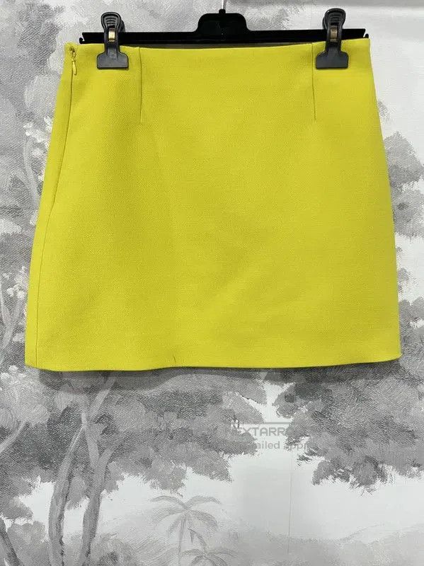 Dior Dior Yellow Wool A-Line Mini Skirt . Size 26" / US 2 / IT 38 - 3 Thumbnail
