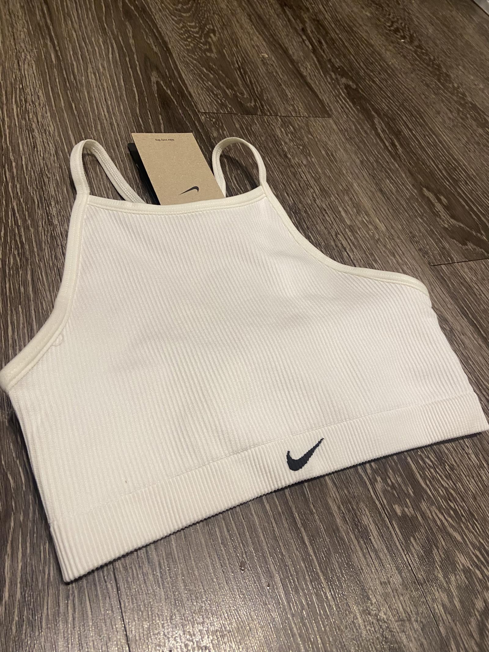 Nike Nike Women's Ribbed Crop Top – Stylish & Comfortable Size ONE SIZE - 1 Thumbnail