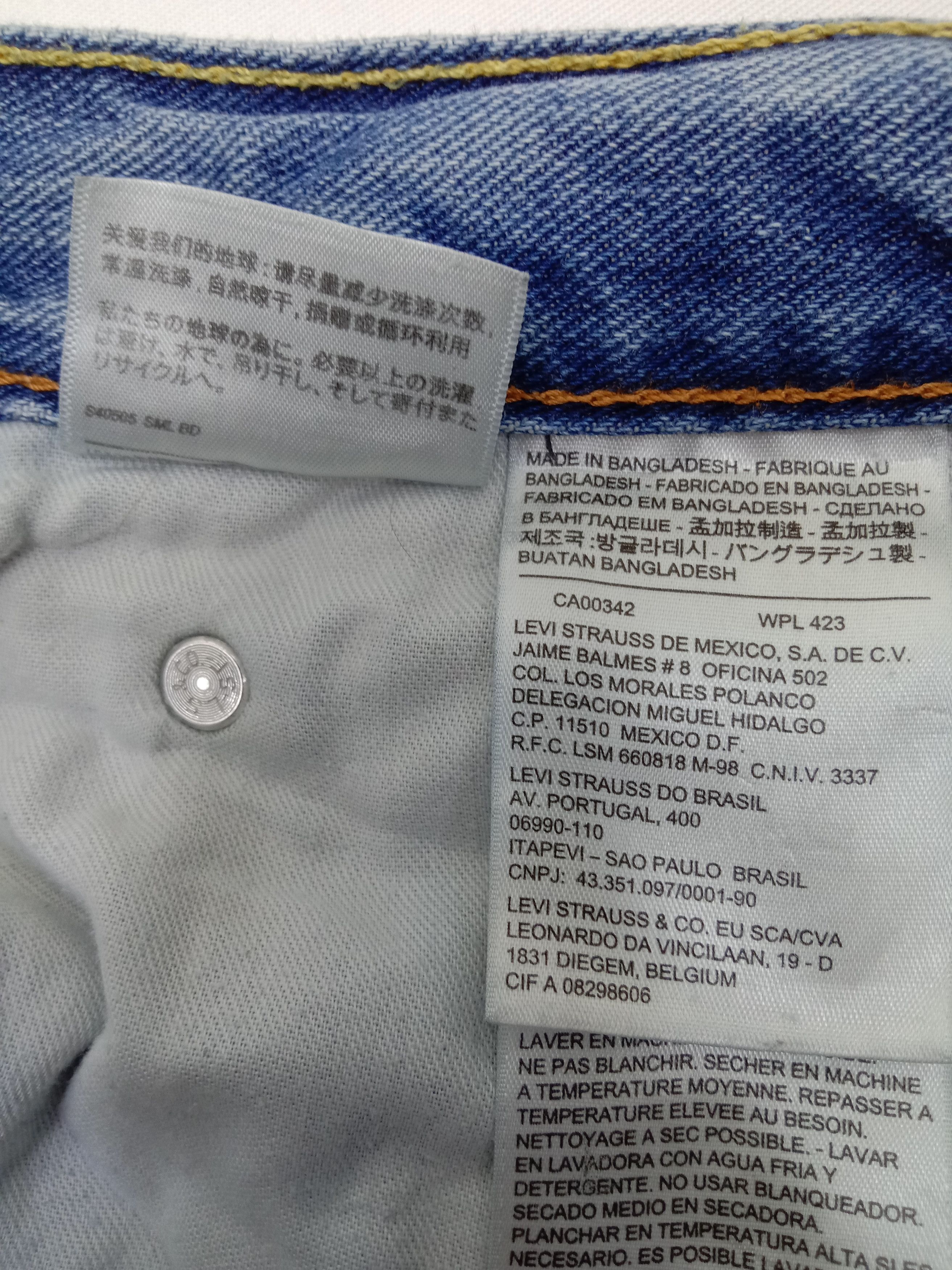 Levi's Vintage Levi's 514 Jeans Blue Wash Slim Straight Denim Size US 36 / EU 52 - 13 Thumbnail