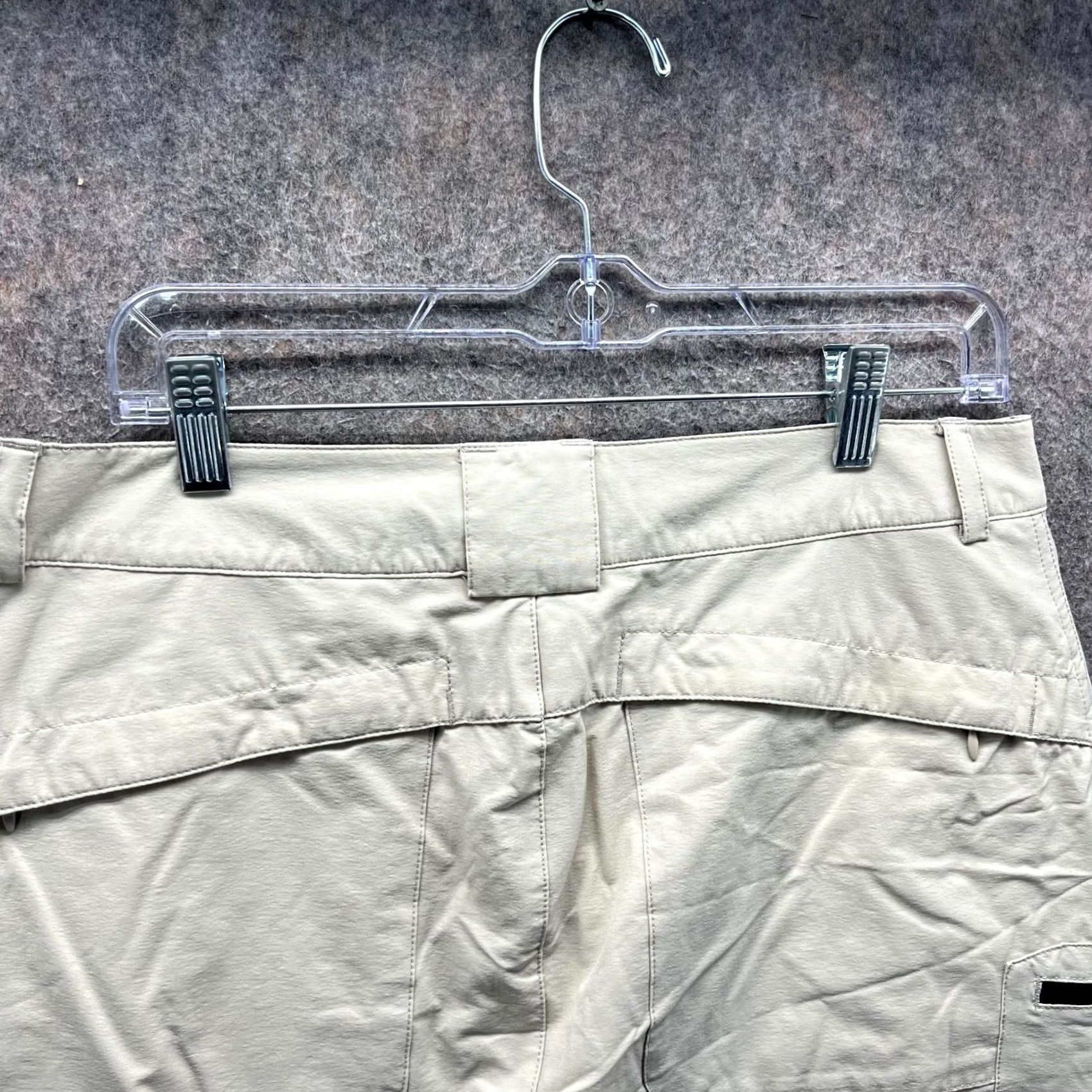 Eastern Mountain Sports EASTERN MOUNTAIN SPORTS Skort Womens Small Beige Stretch Outdoor Hiking Pockets Activewear Size 28" / US 6 / IT 42 - 4 Thumbnail