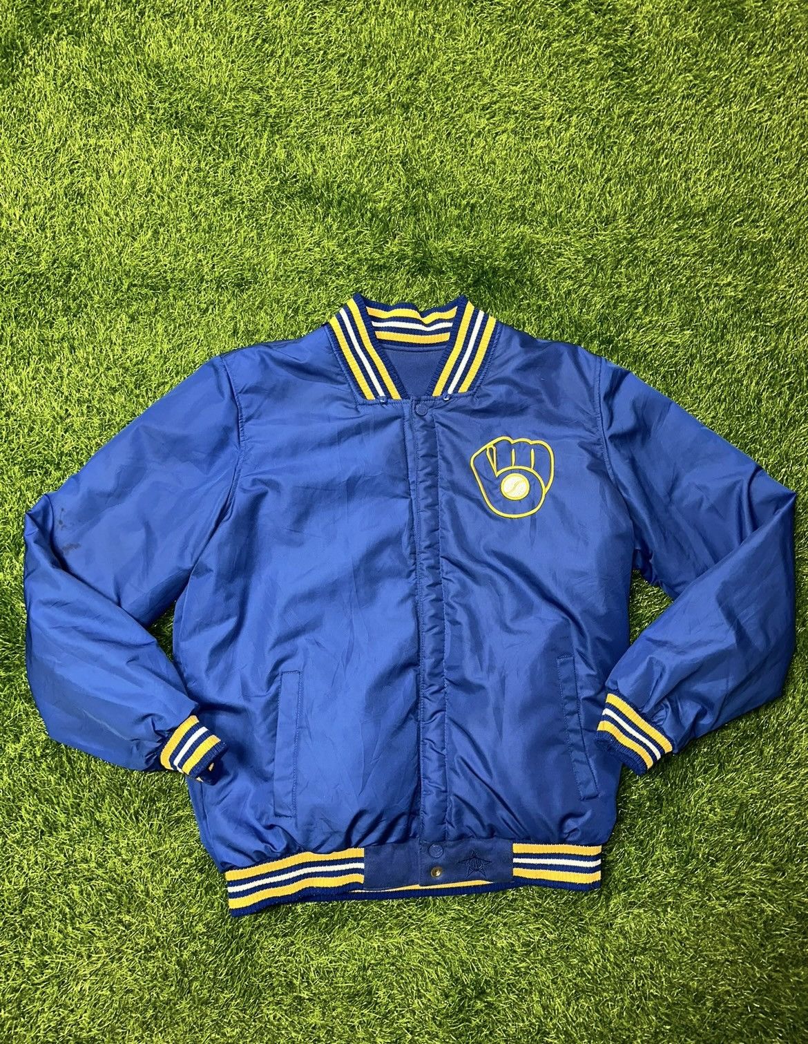 MLB × Vintage Vintage Mlb Milwaukee Brewers Reversible Jacket Size XL Size US XL / EU 56 / 4 - 1 Thumbnail