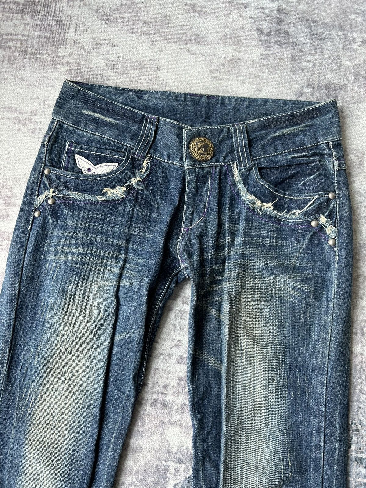 If Six Was Nine Butterfly Embroidery Logo Flared Jeans Size US 31 - 8 Thumbnail