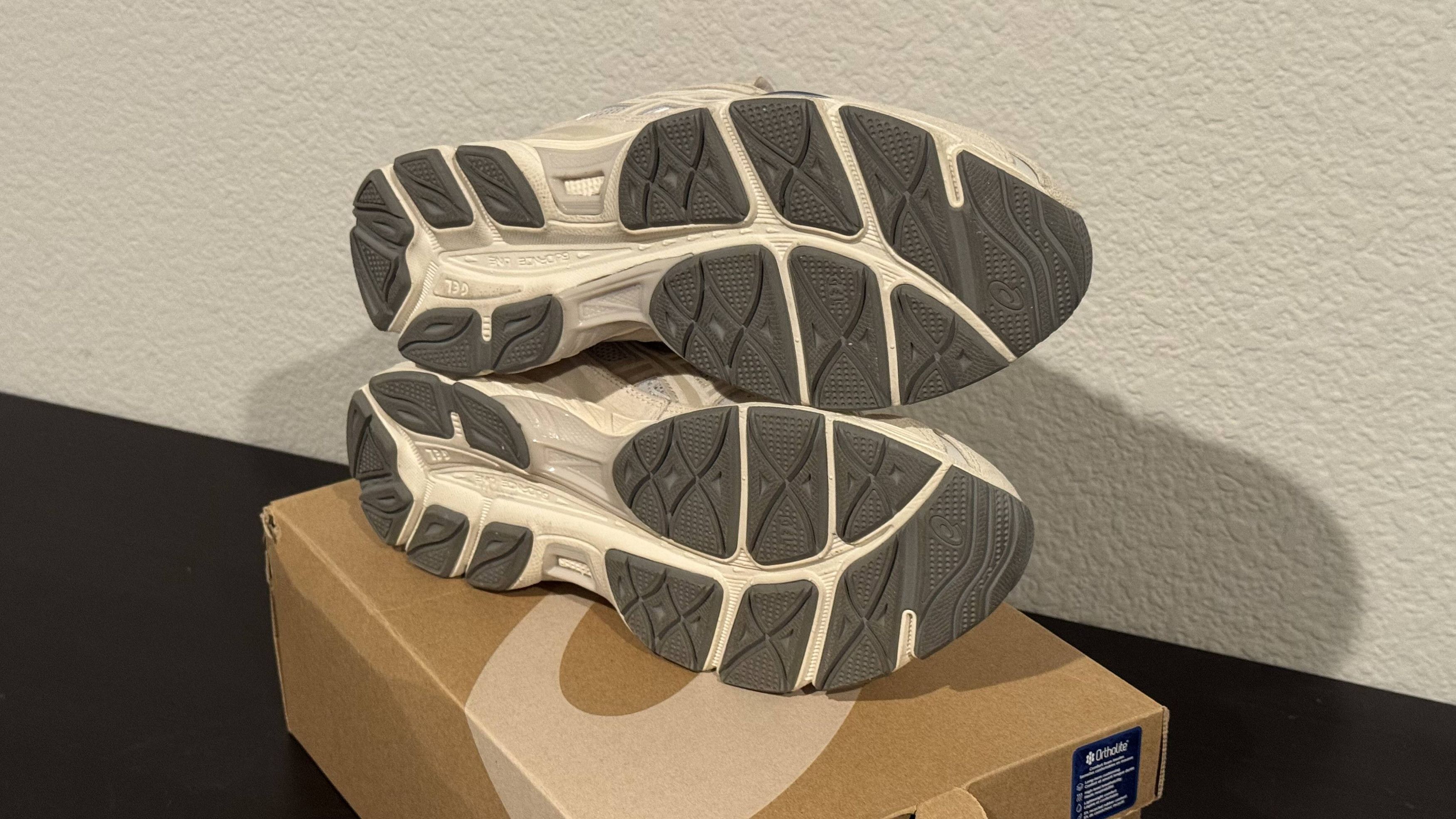 Asics Asics Gel-NYC Smoke Grey 1203A383-023 Size US 8.5 / EU 41-42 - 4 Thumbnail